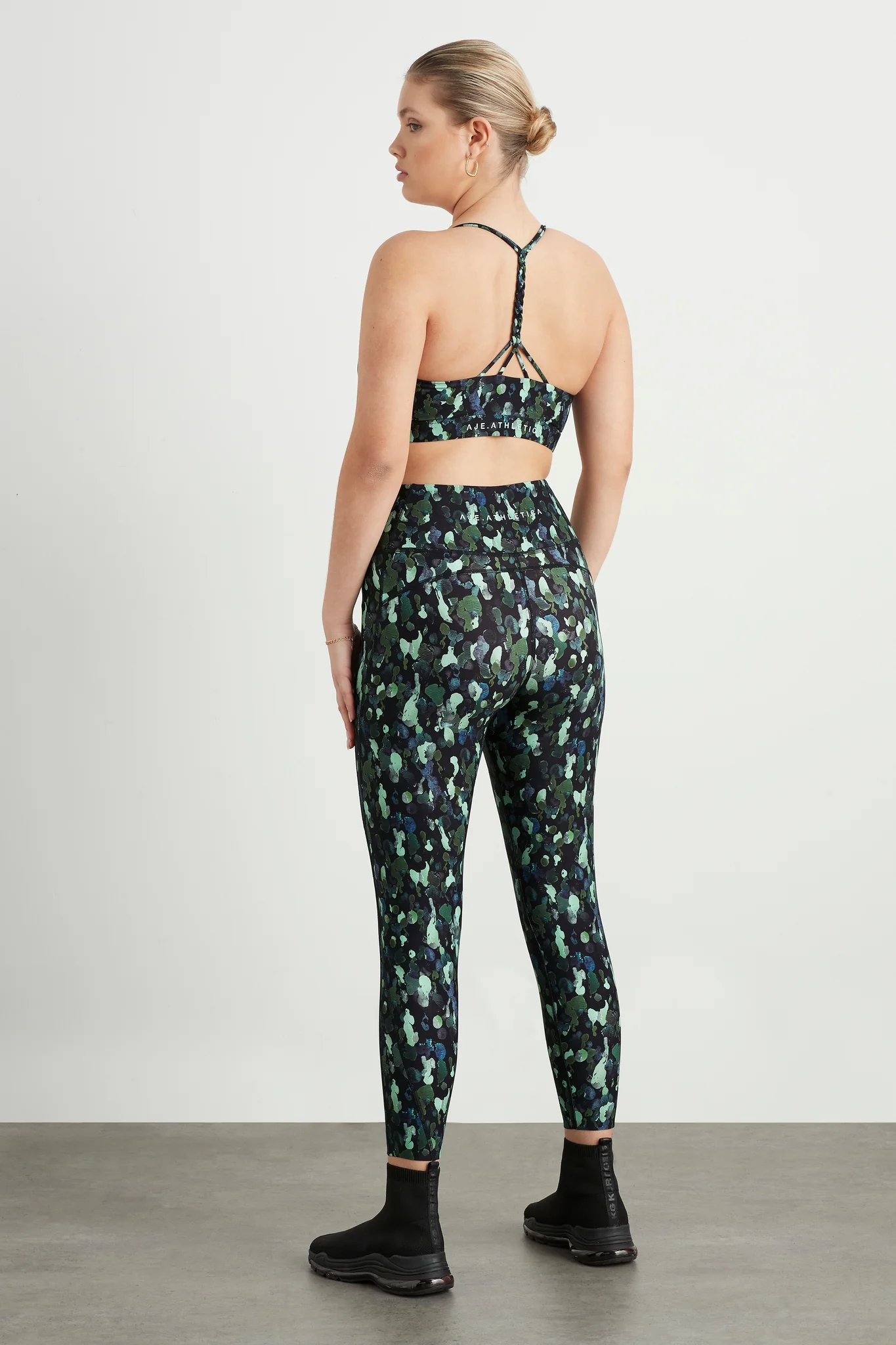 High Rise Contrast 7/8 Legging 210