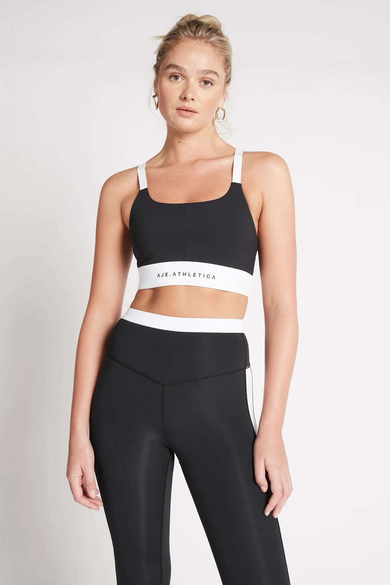 Light Support Sports Bra 320