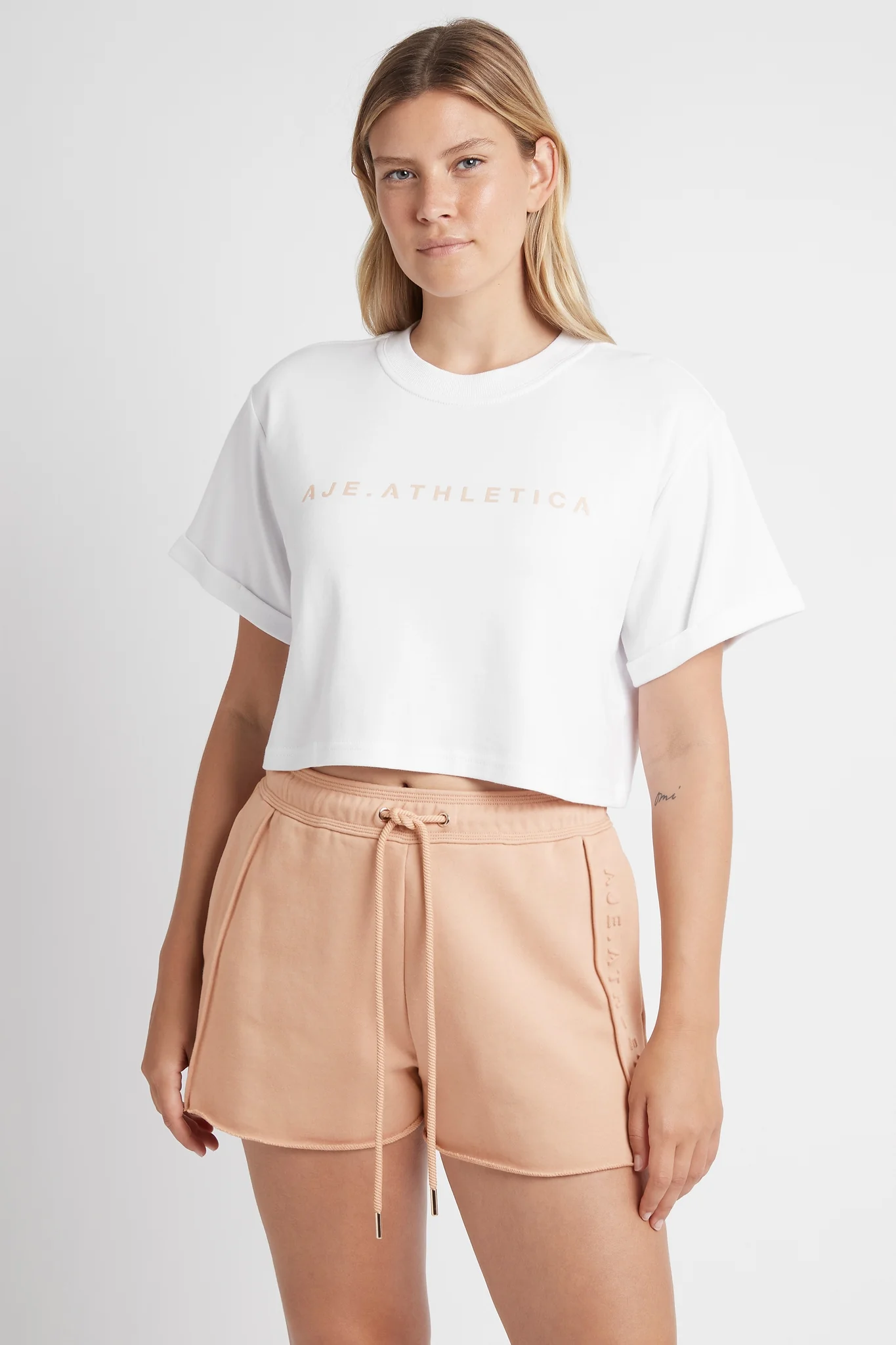 Cropped Signature Logo T-Shirt 104