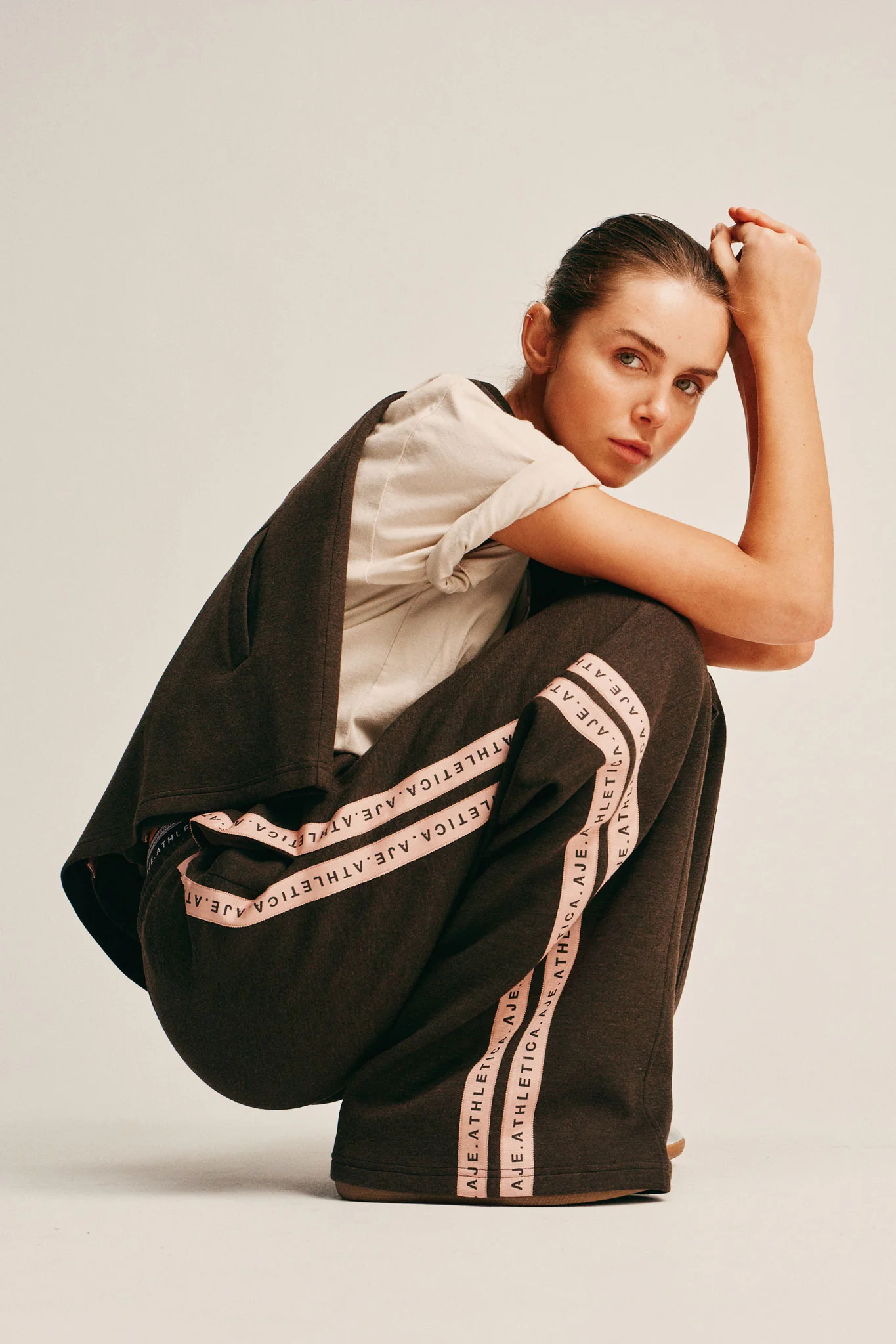 Wide Leg Logotape Trackpant 506