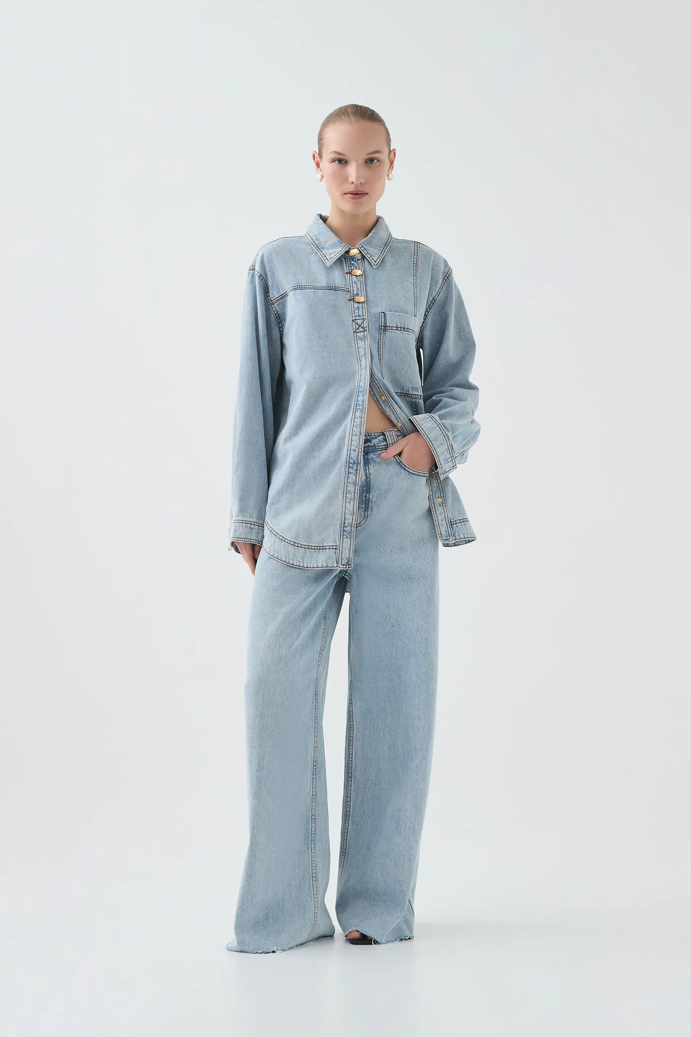 Outline Denim Jeans