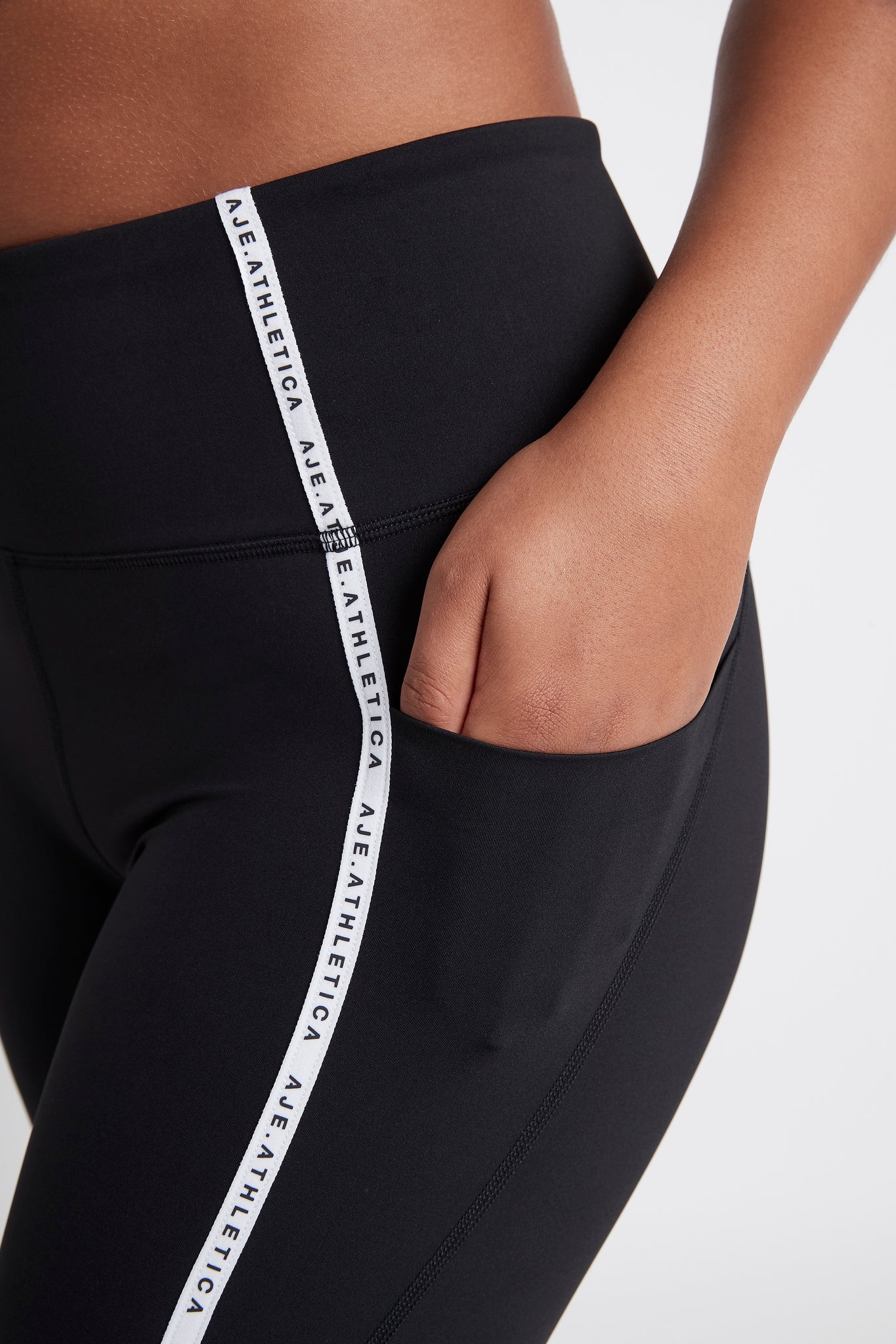 Contrast Logo Full Length Legging 203