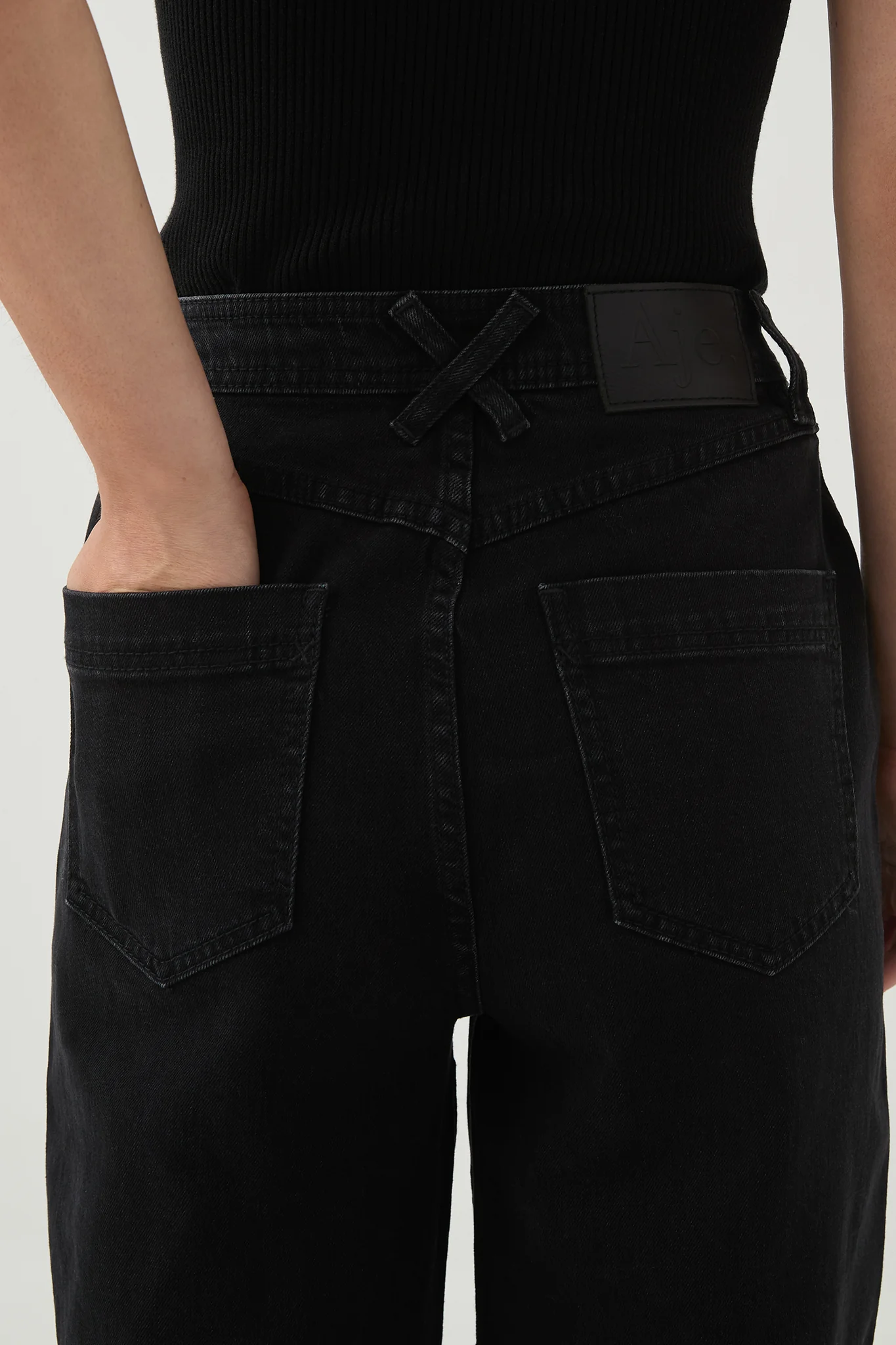 Billie Straight Ankle Jean