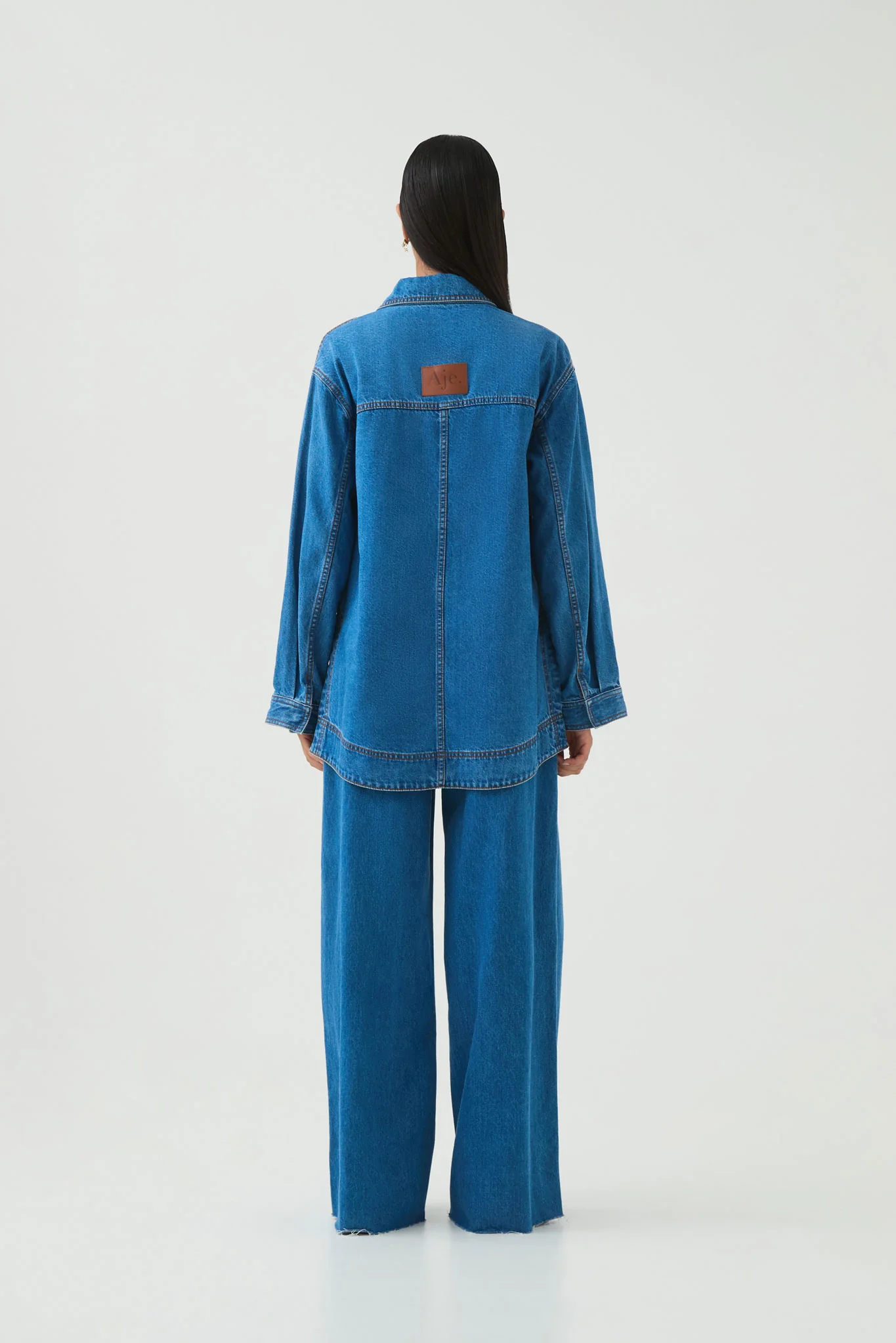Outline Denim Jeans
