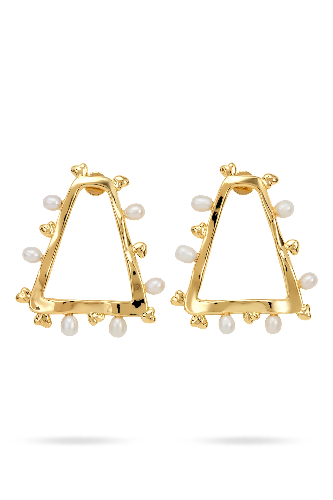 Descend Pearl Stud
