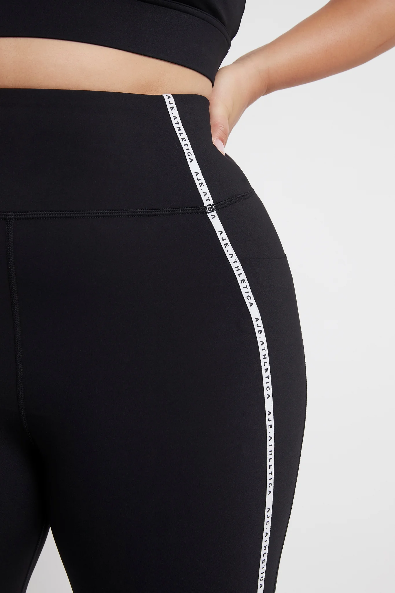 Contrast Logo Full Length Legging 203