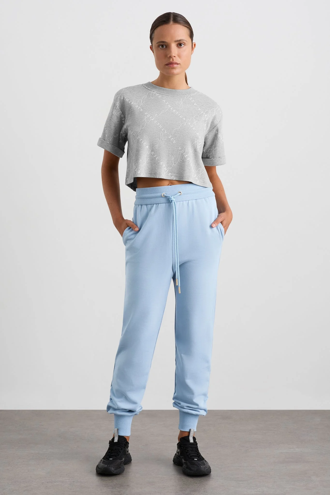 Cropped Tee 105