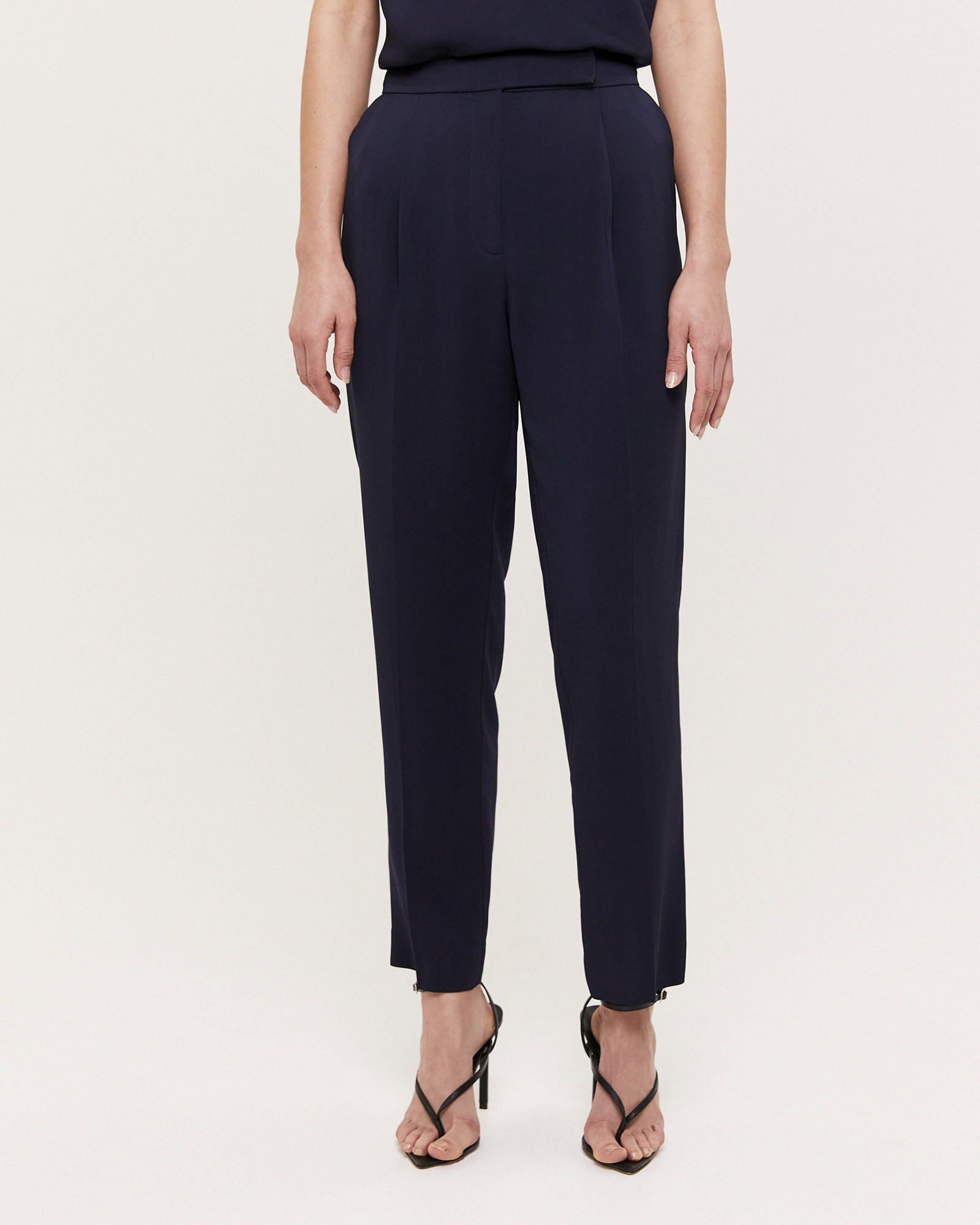 Isadora Slim Leg Pant