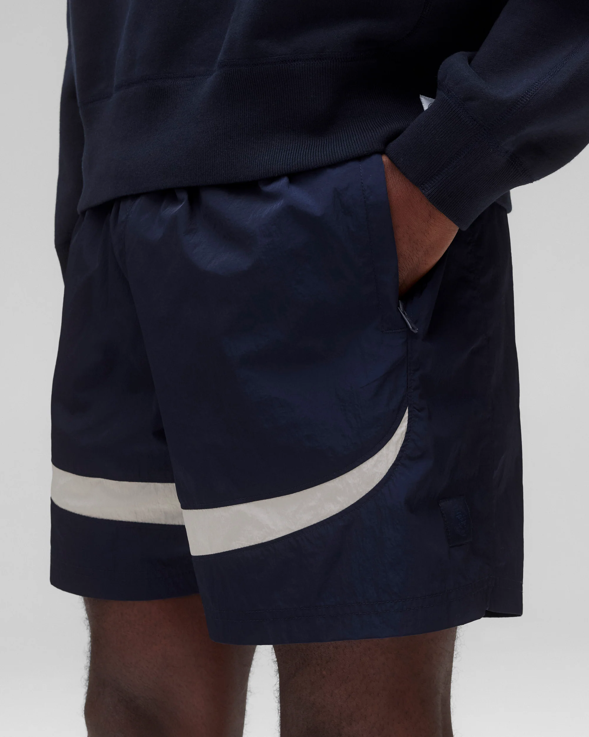 Crinkle Nylon Radar Standard Short 6