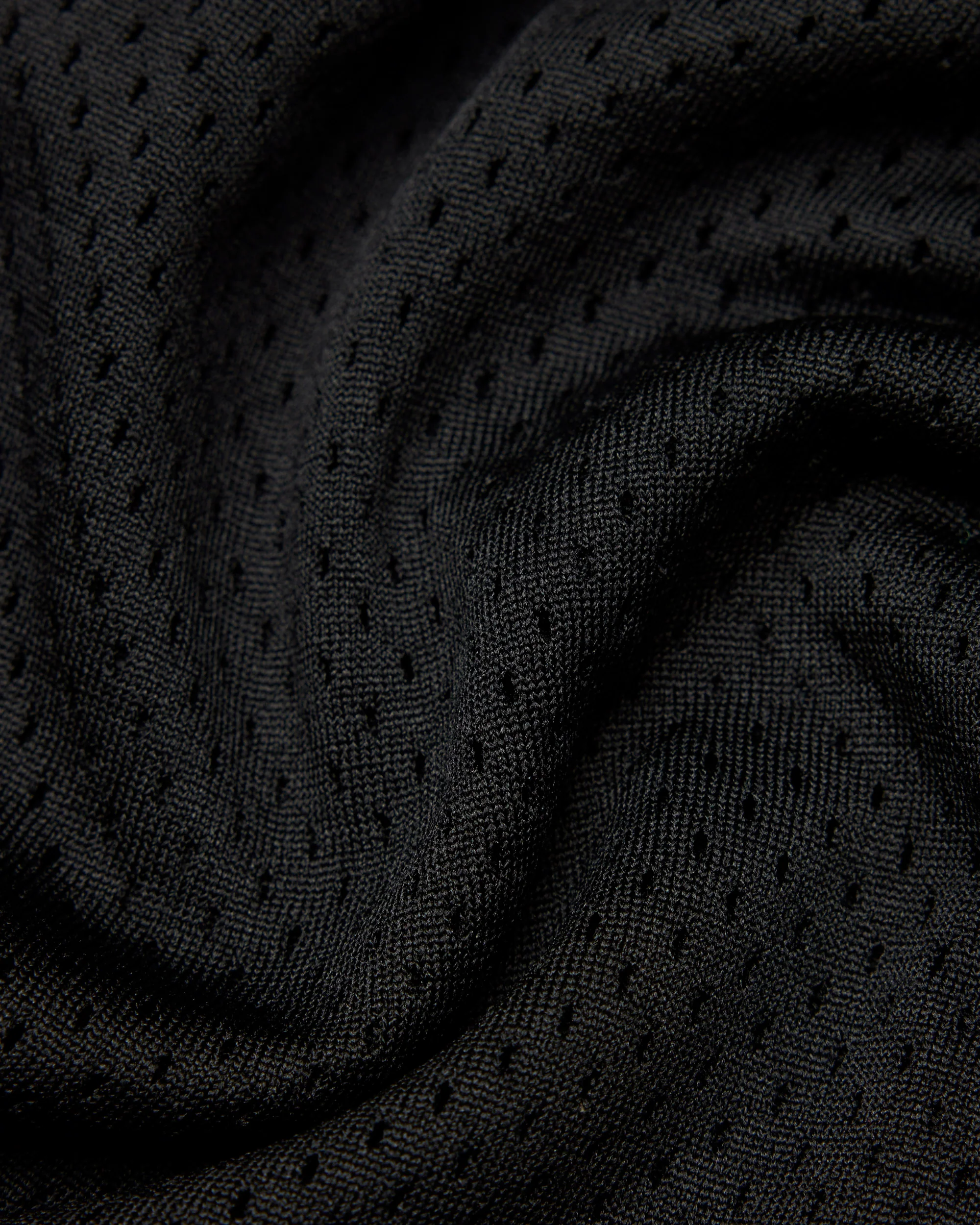 Athletic Mesh Relaxed Short 7