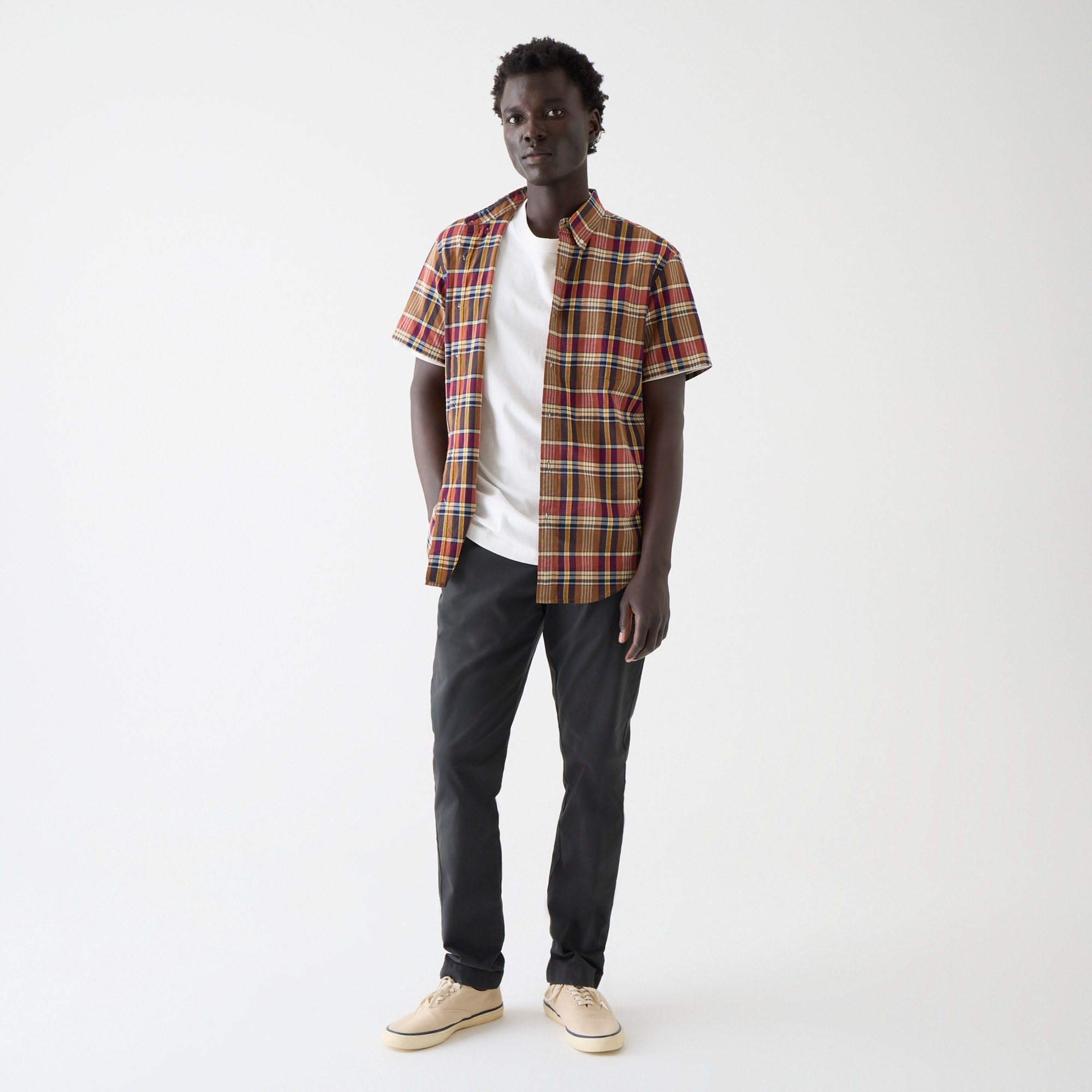1040 Athletic Tapered-fit stretch chino pant