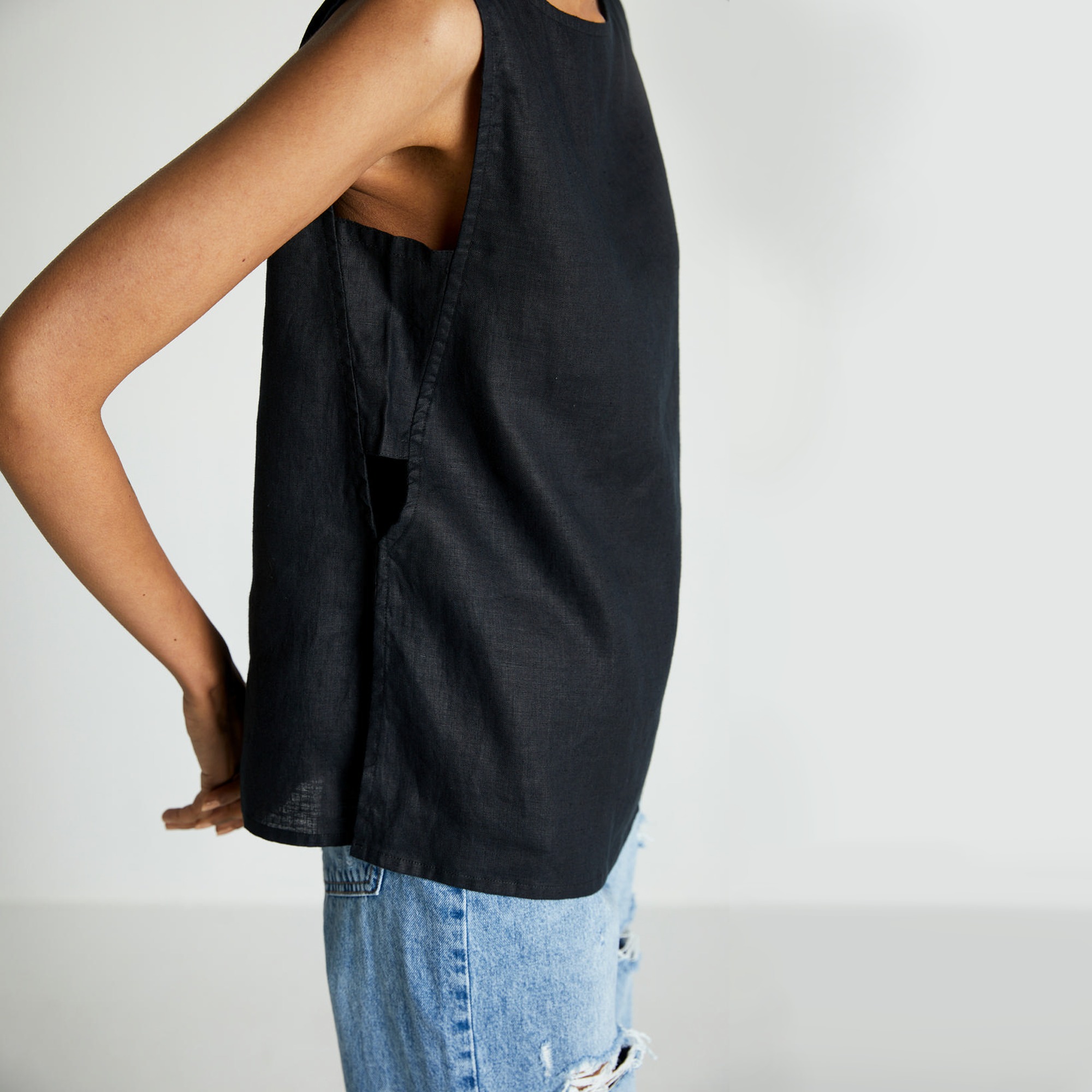 REISTOR back in business top