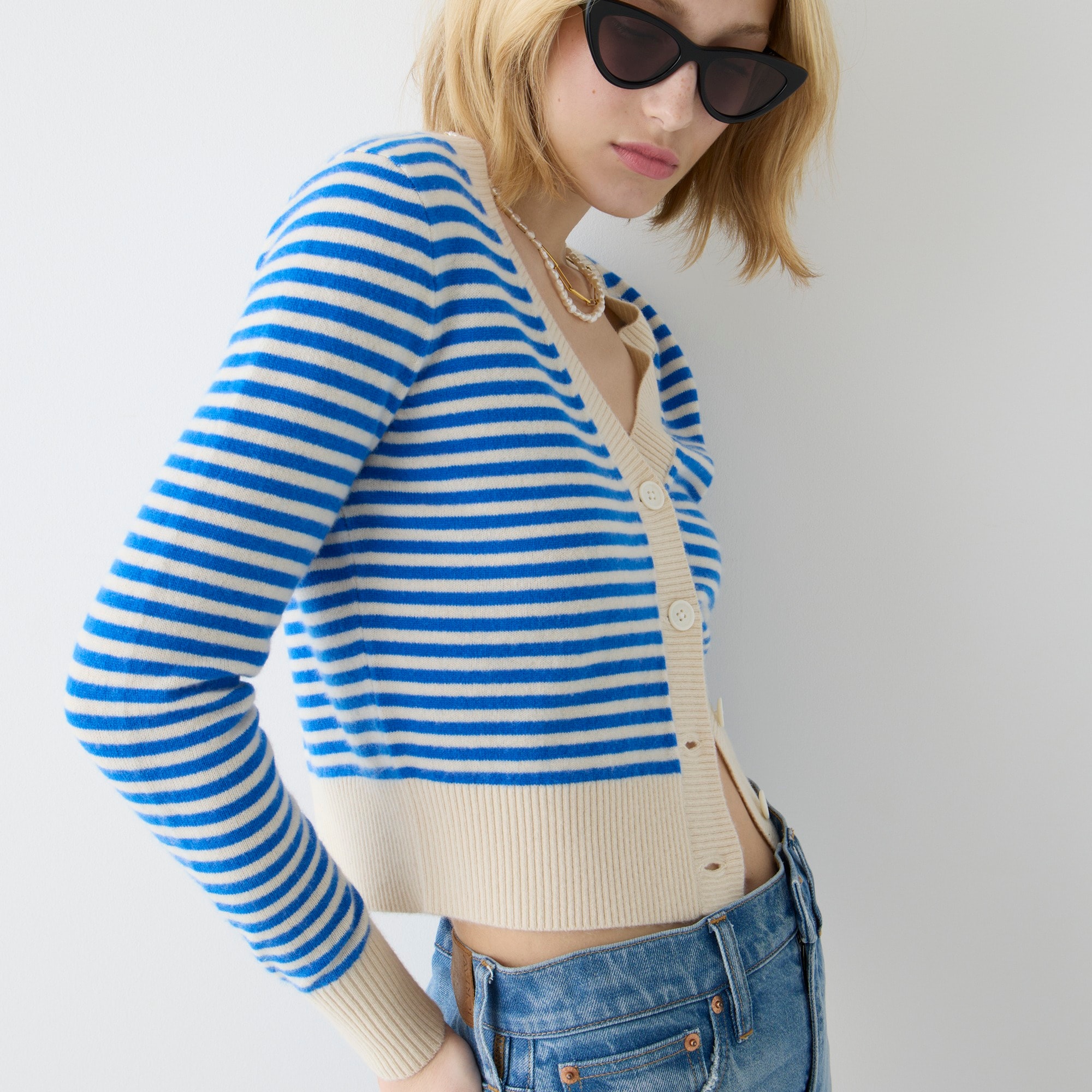 Cashmere cropped V-neck cardigan sweater in stripe
