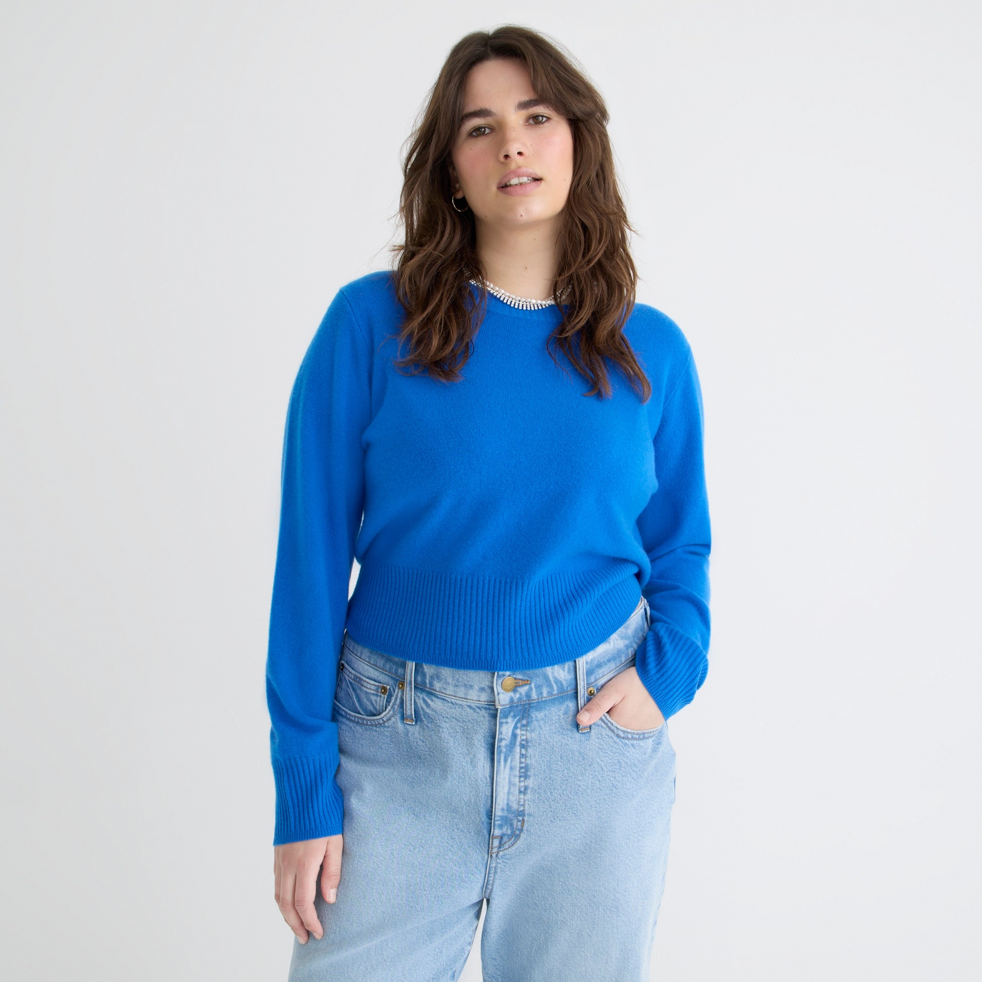 Cropped cashmere crewneck sweater