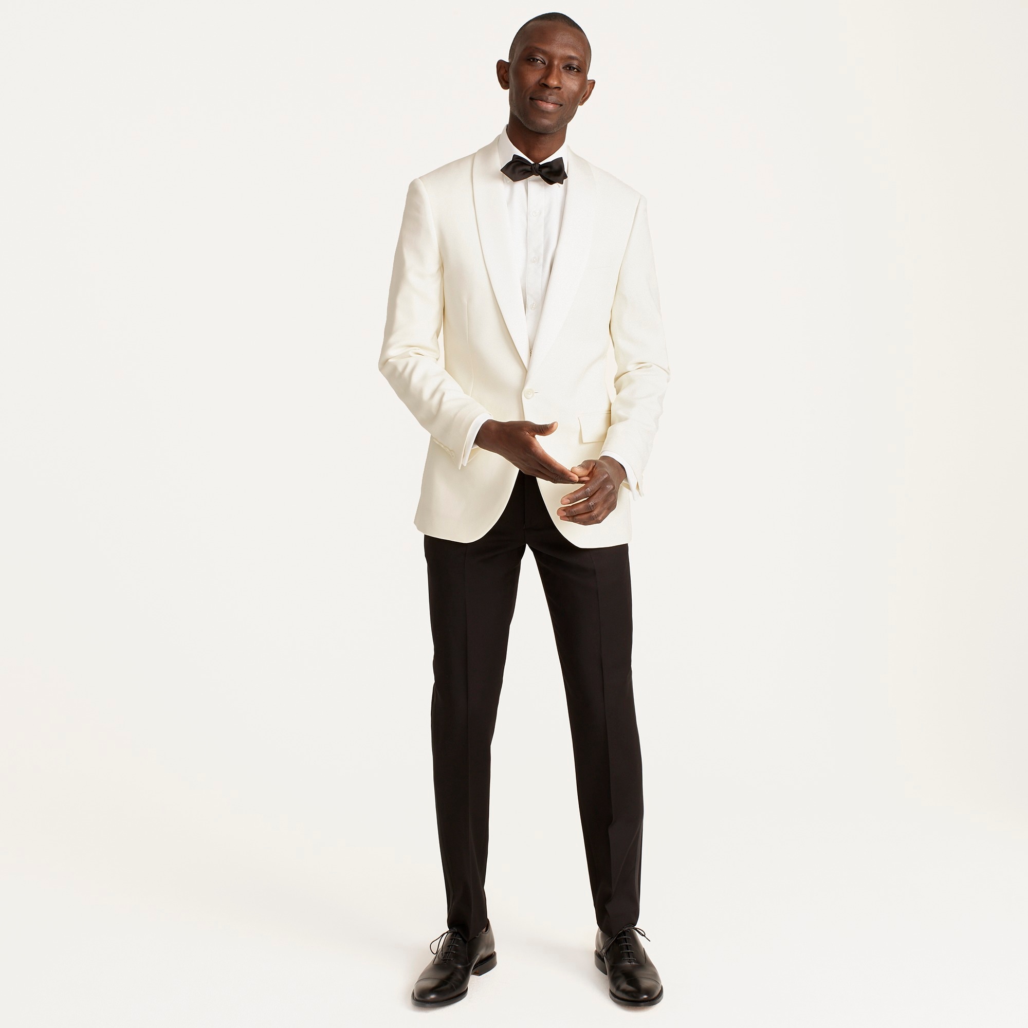 Ludlow Slim-fit dinner jacket in Italian wool