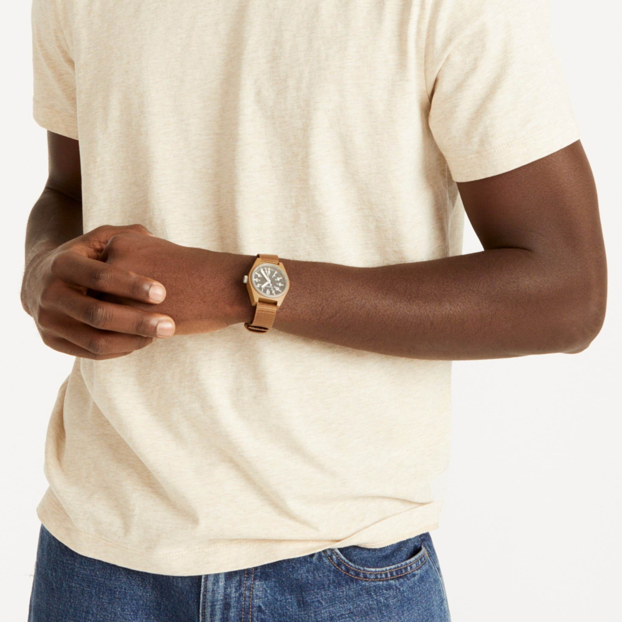 Broken-in short-sleeve T-shirt
