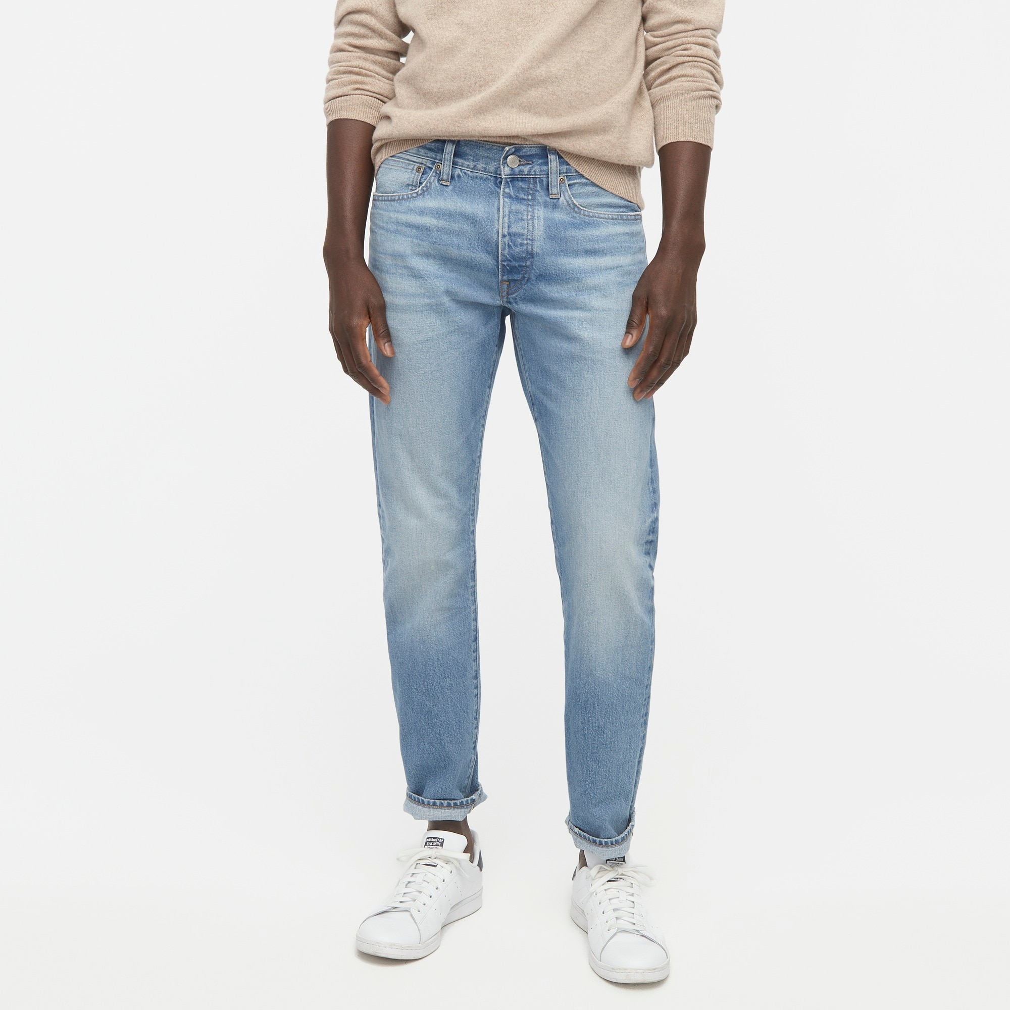 770 Straight-fit stretch jean in three-year wash