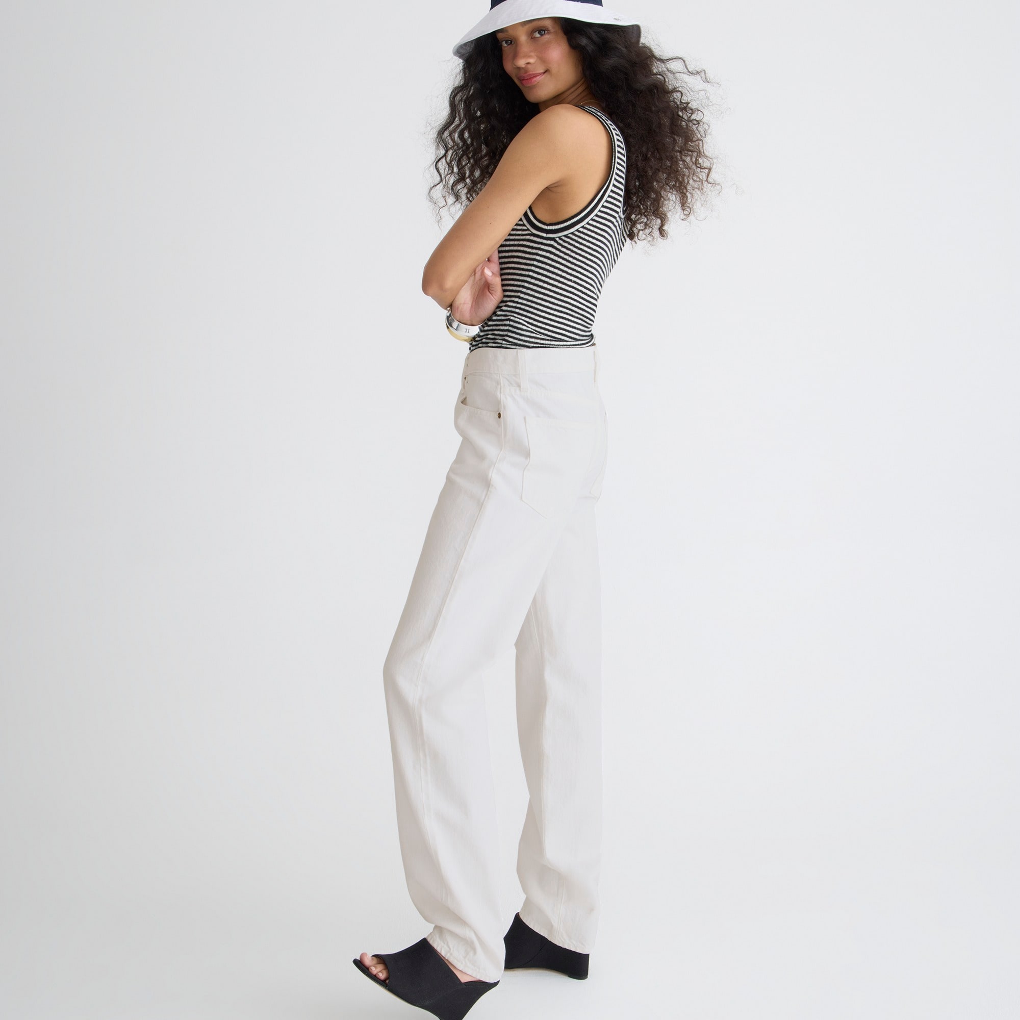 Slouchy-straight dad jean in white wash
