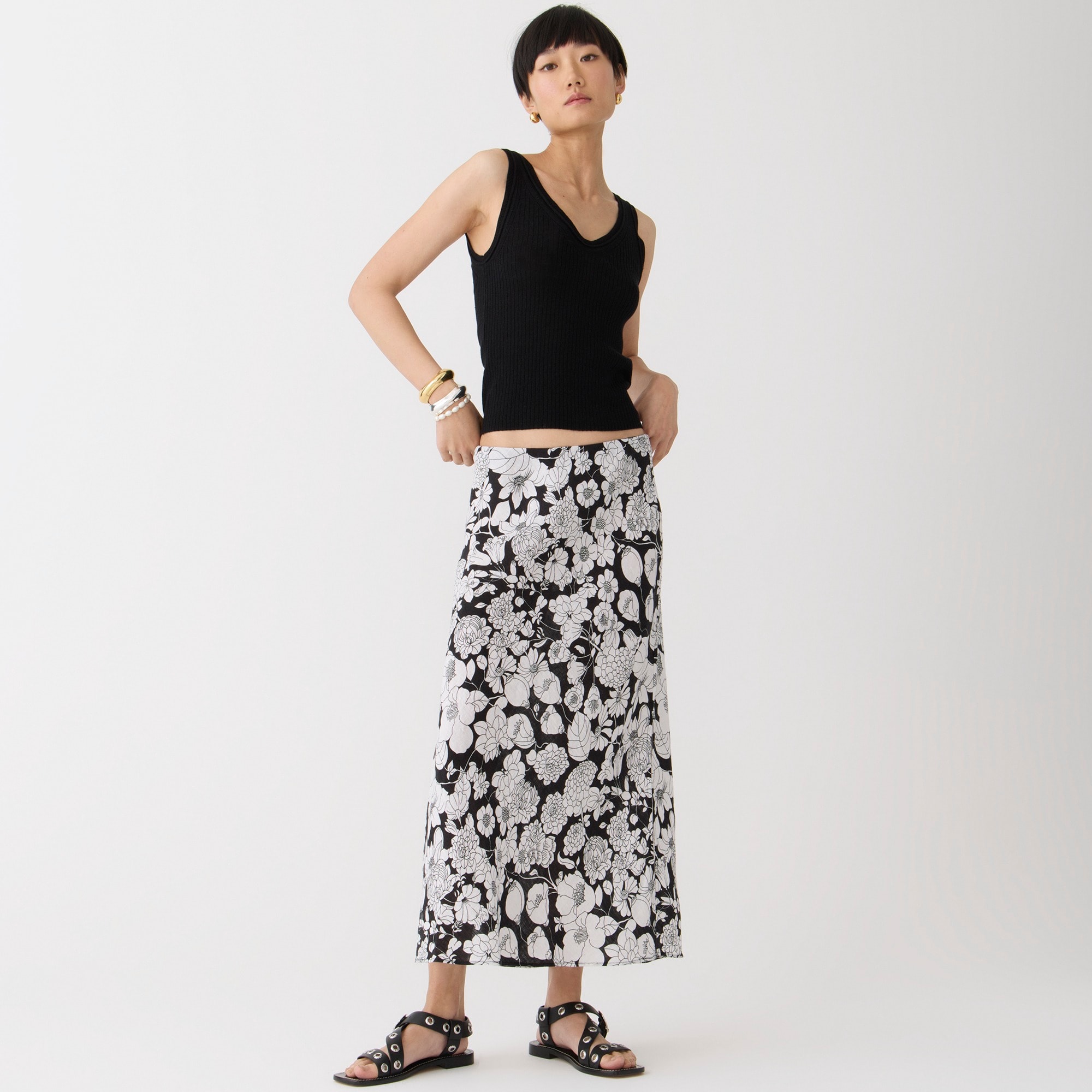 Gwyneth linen slip skirt in classic floral print