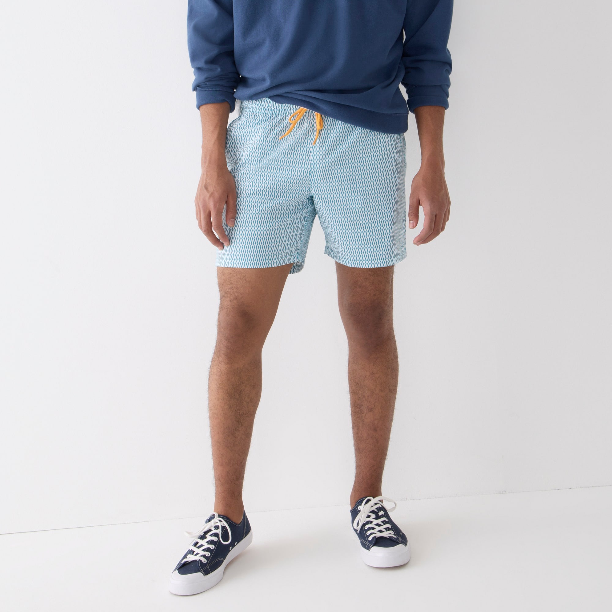 6'' stretch swim trunk in print with ECONYL® nylon