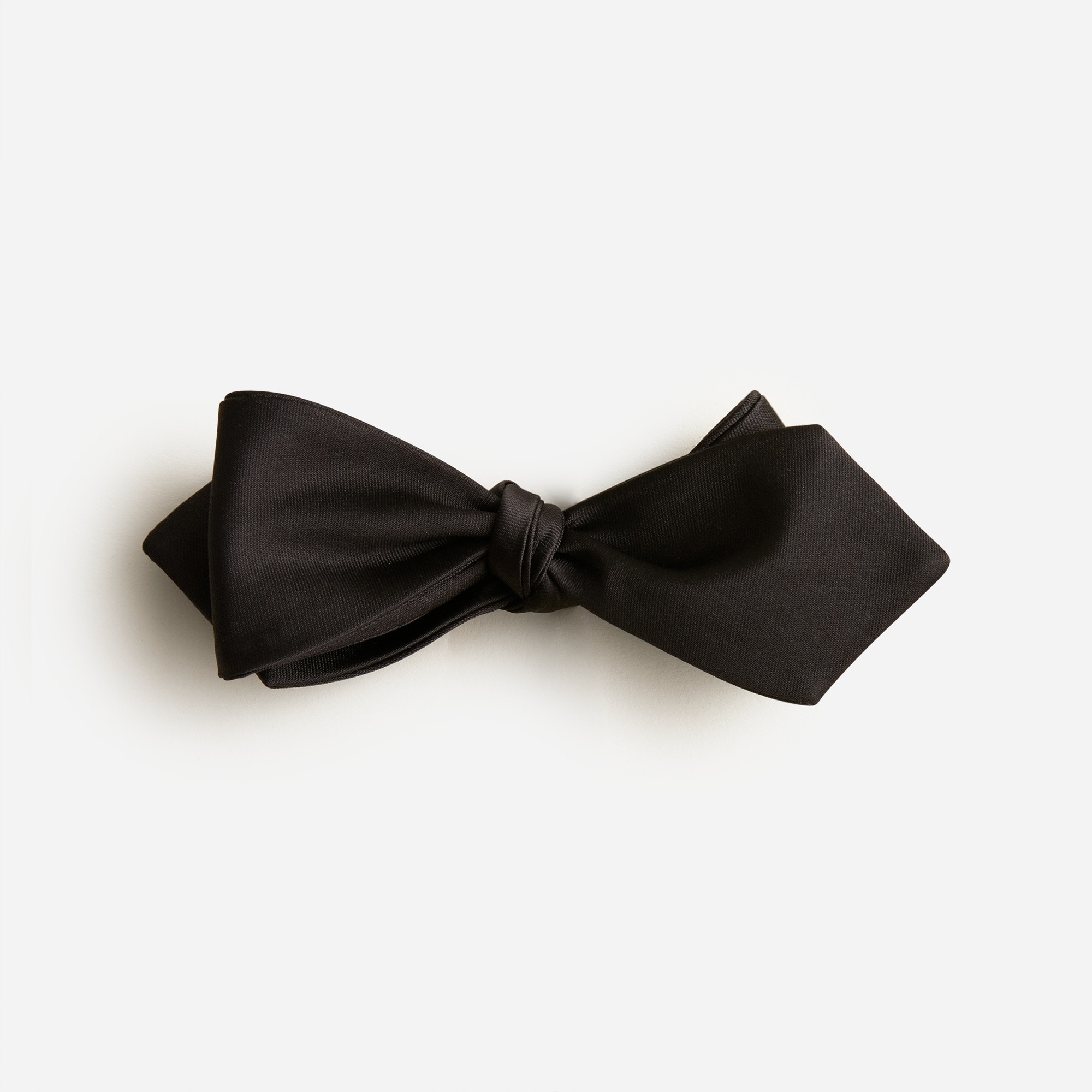 English satin point bow tie