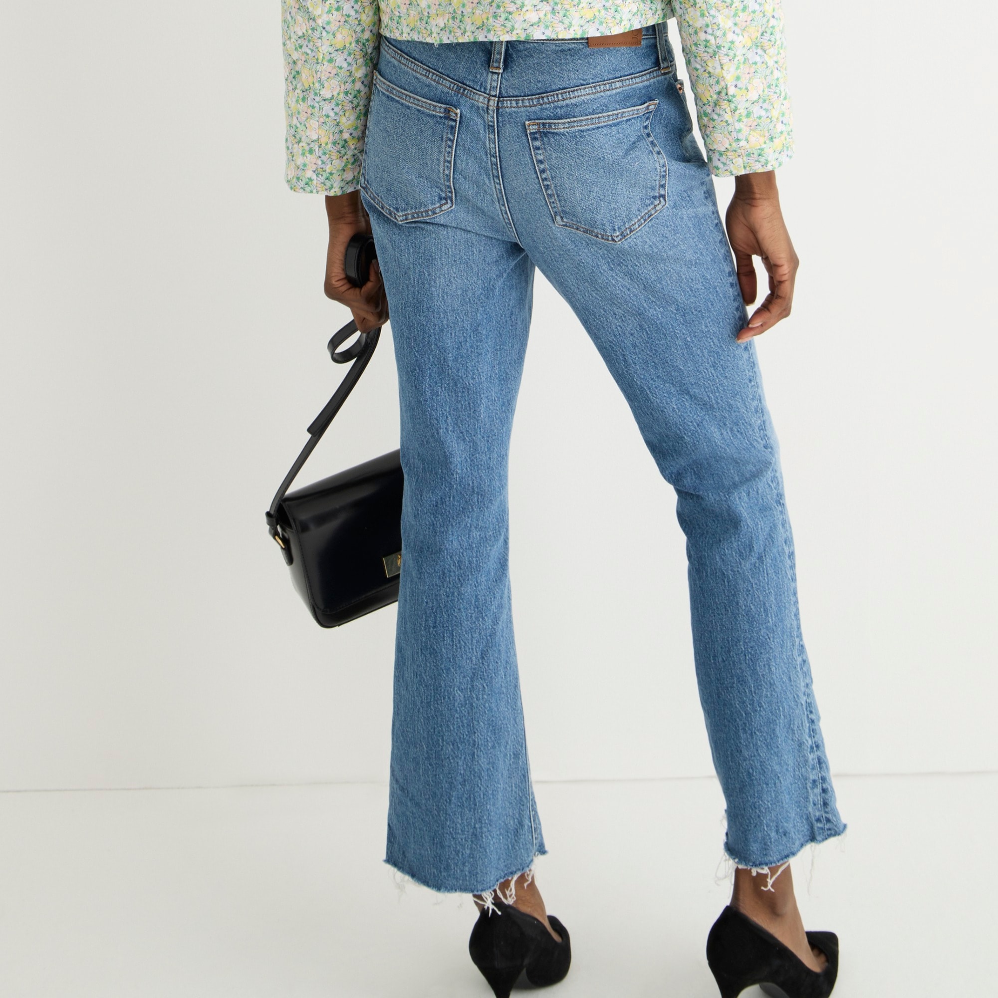9" demi-boot crop jean in Cedar wash