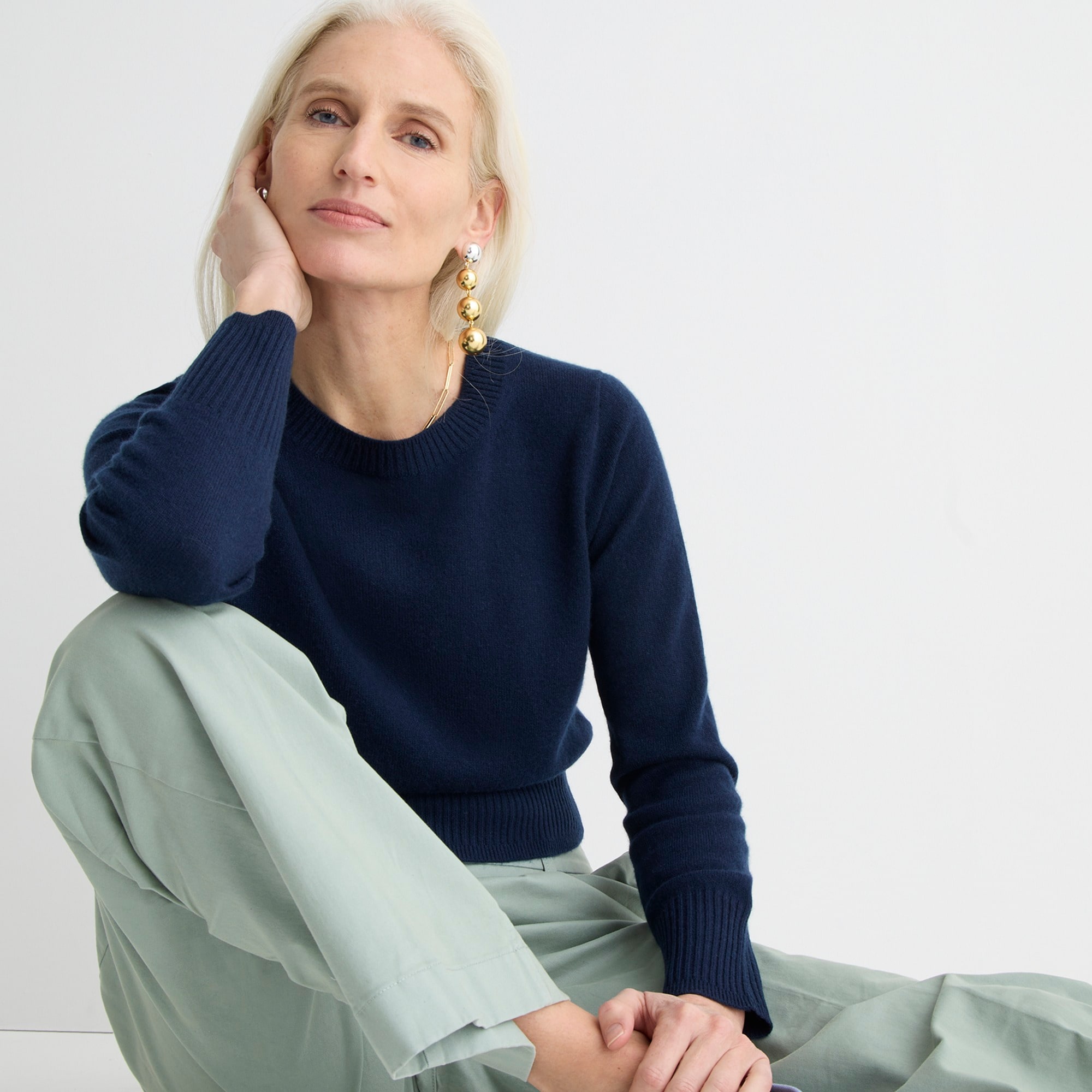 Cropped cashmere crewneck sweater