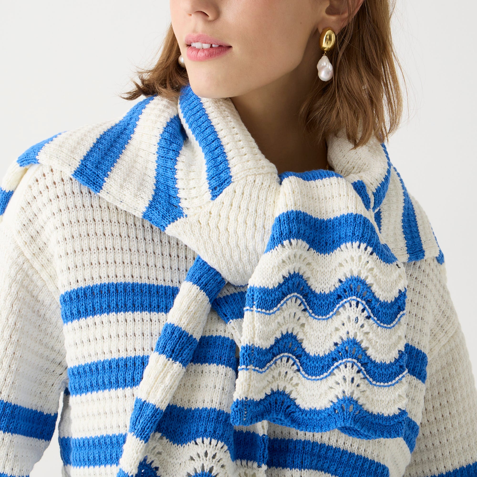 Textured crewneck pullover sweater in stripe