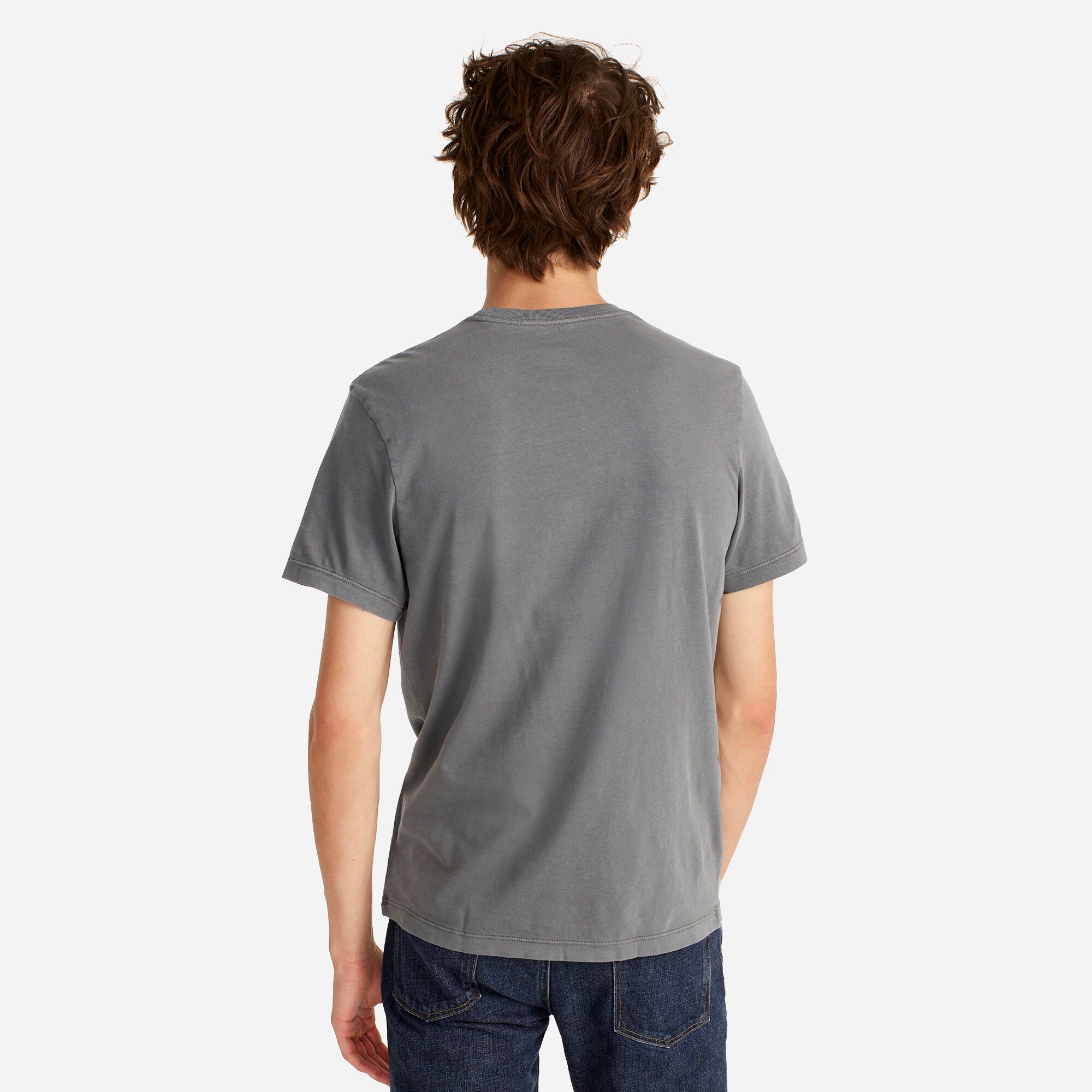 Broken-in short-sleeve pocket T-shirt