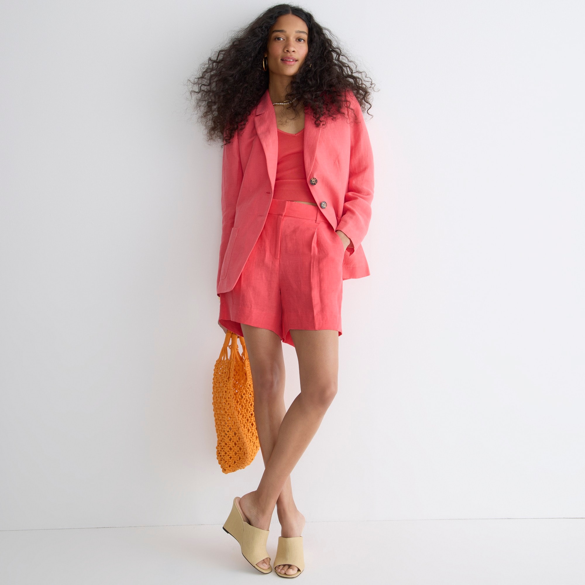 High-rise pleated suit short in Chelsea linen-cupro blend