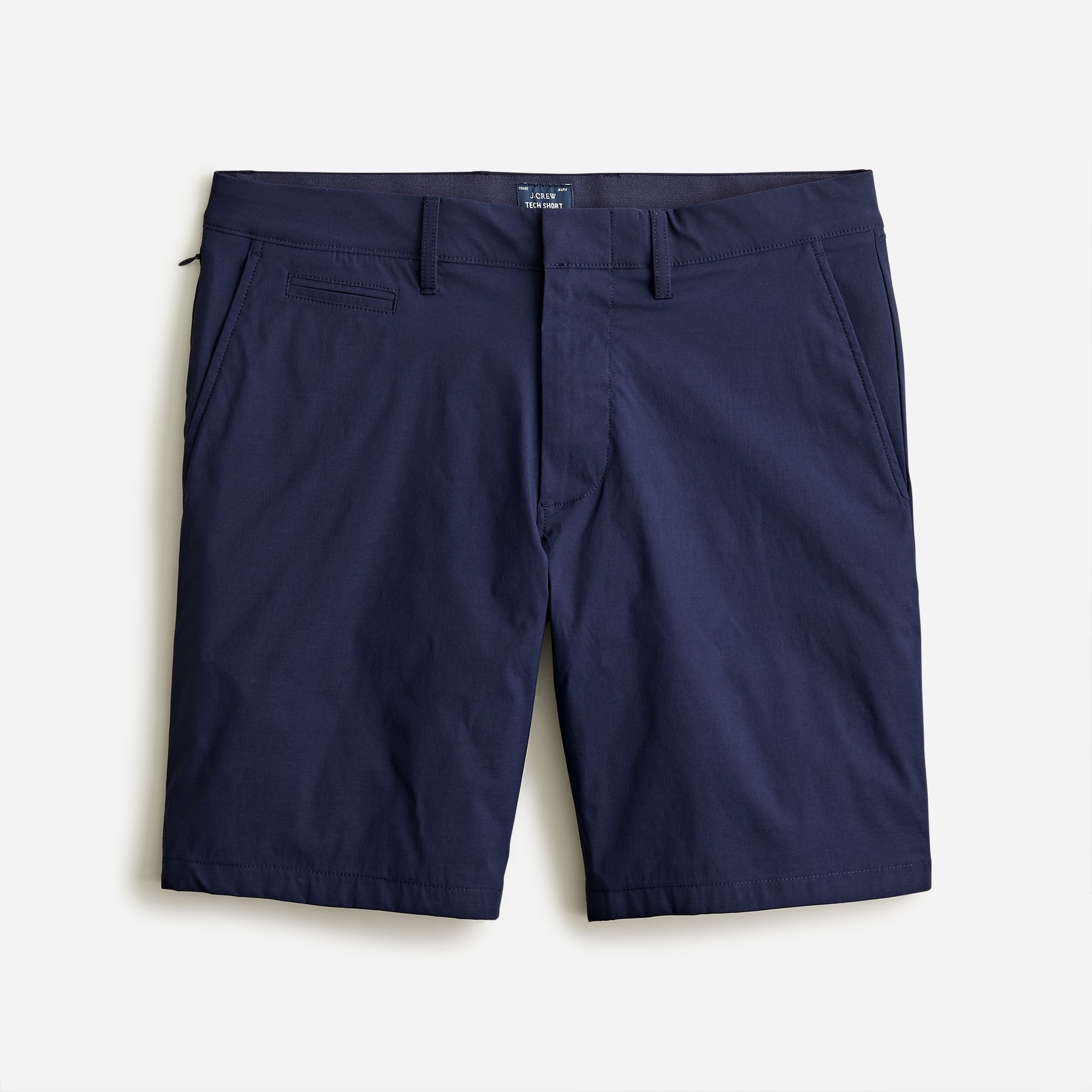 9" tech short