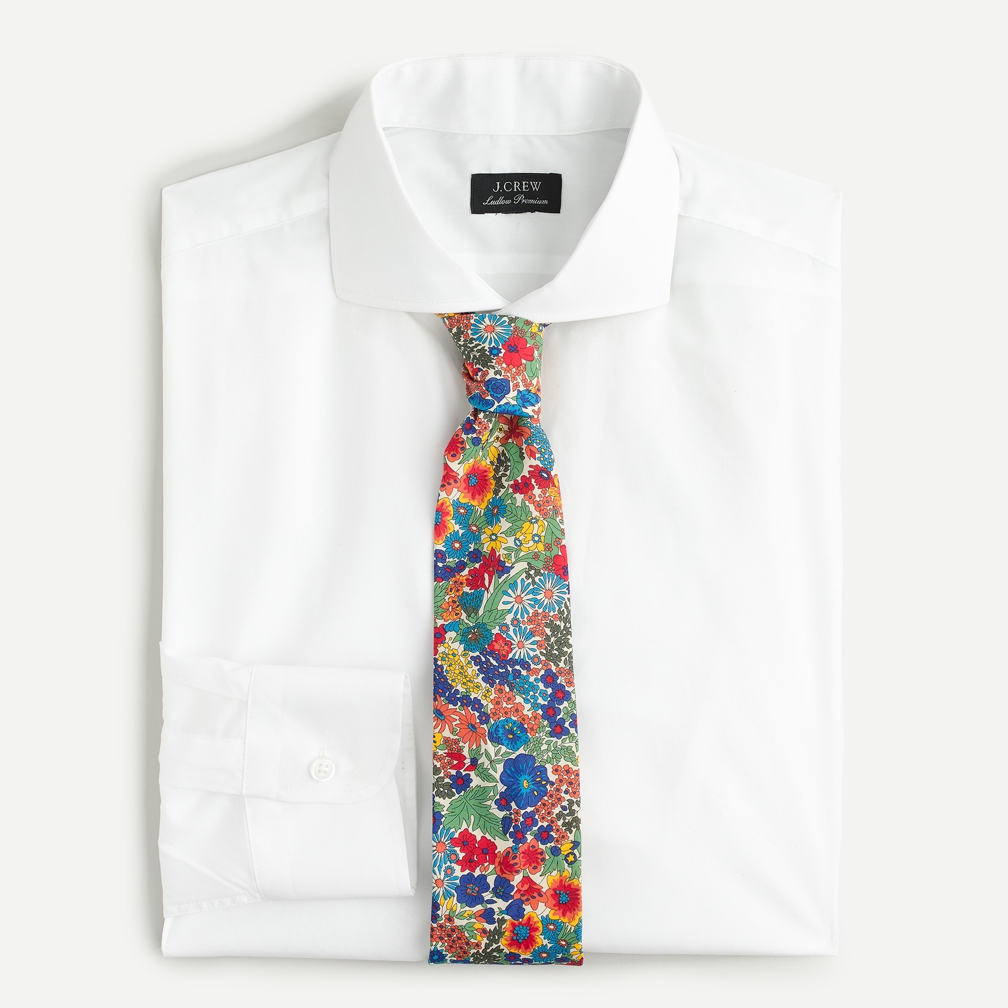 Ludlow Premium fine cotton dress shirt with cutaway collar