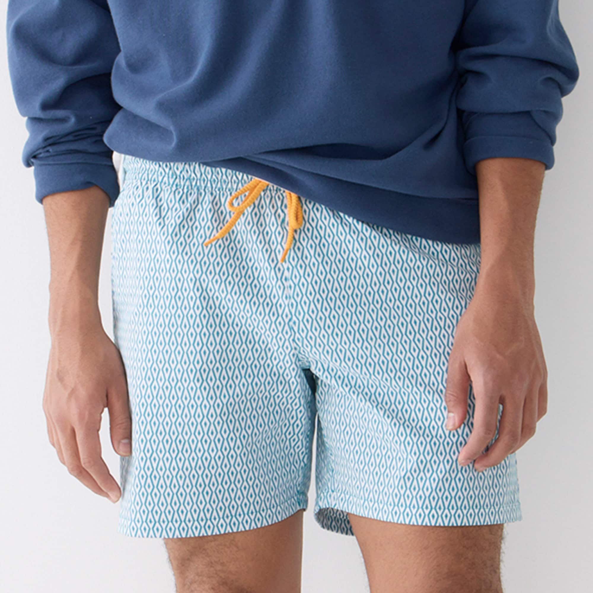 6'' stretch swim trunk in print with ECONYL® nylon