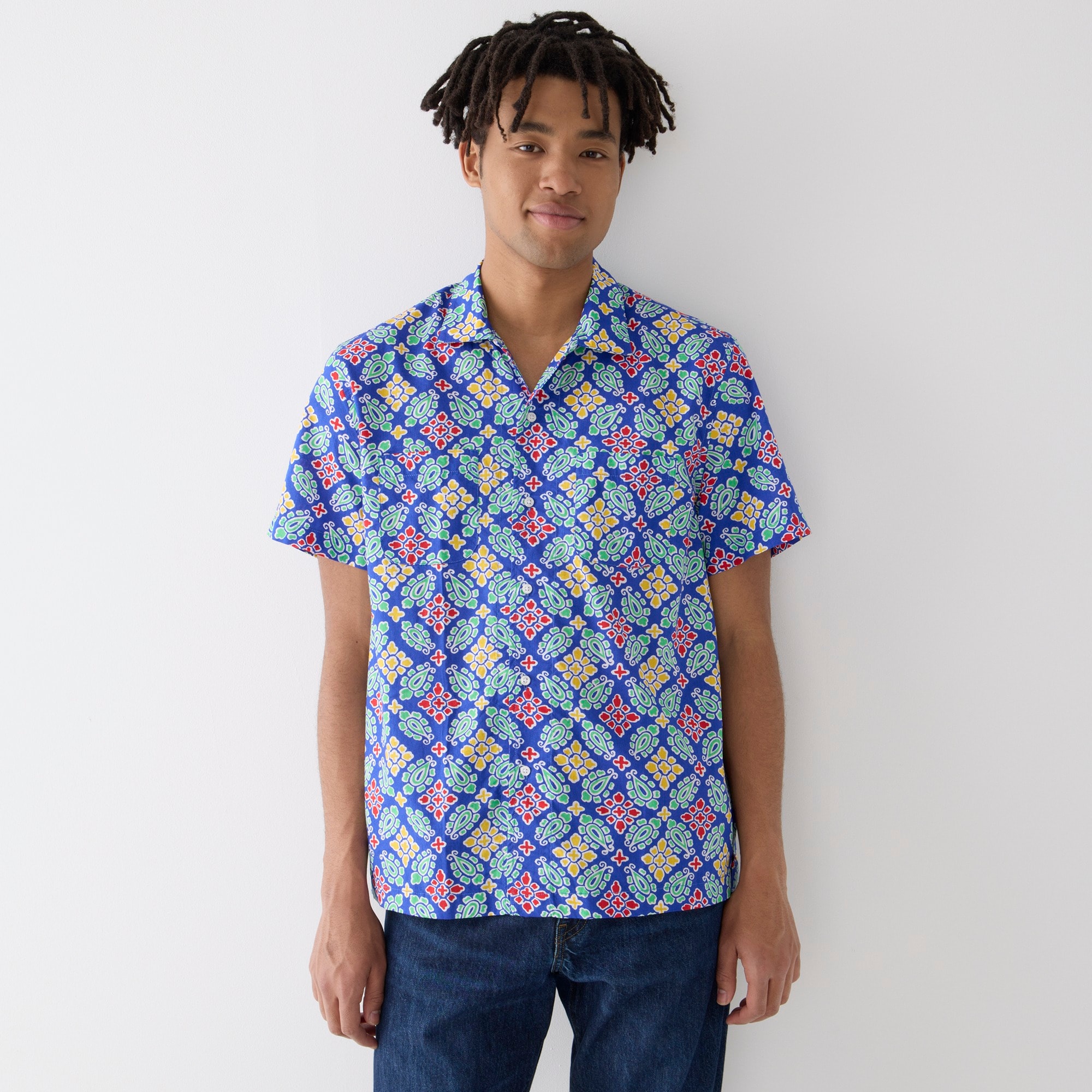 Short-sleeve slub cotton camp-collar shirt in print
