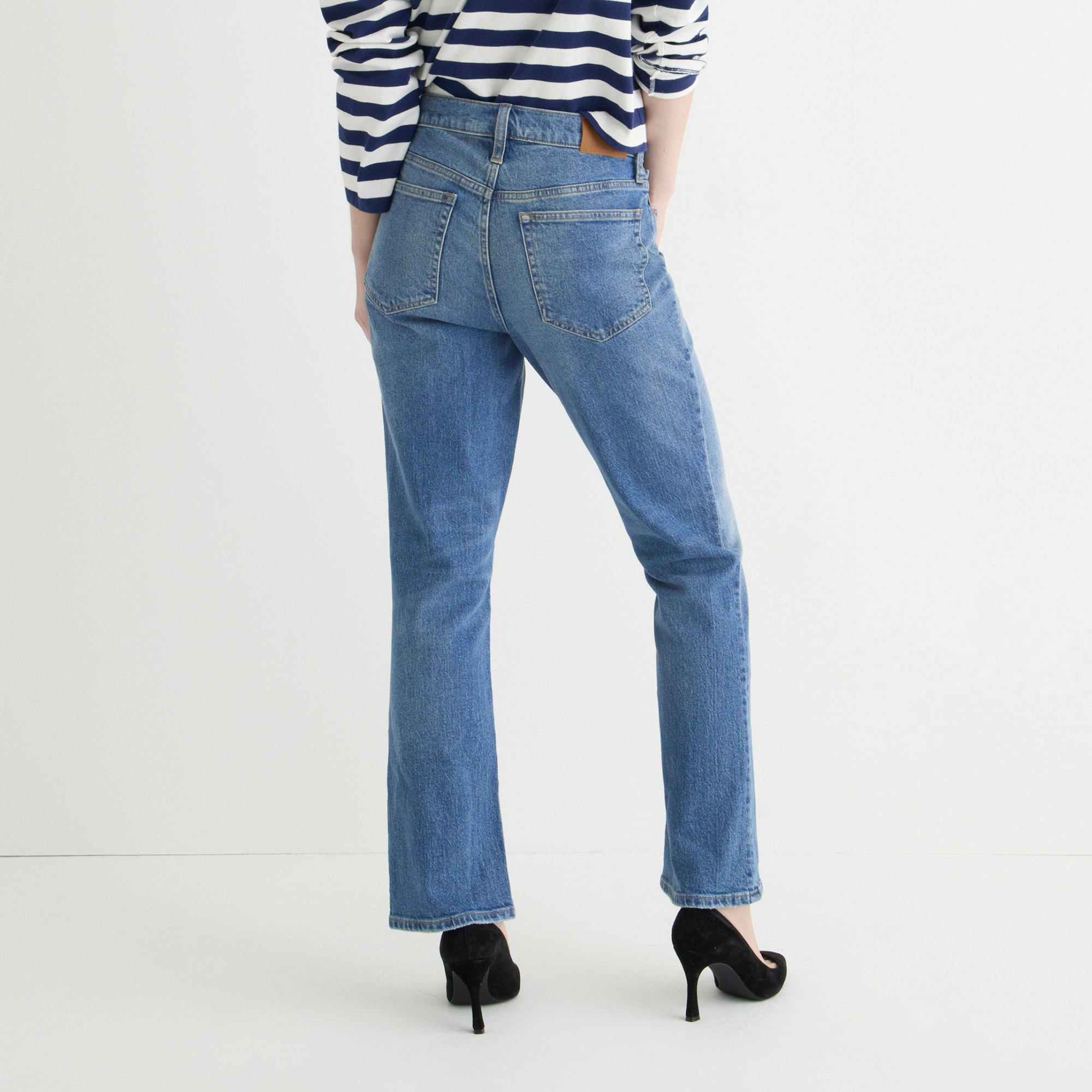 9" demi-boot crop jean in Canopy wash