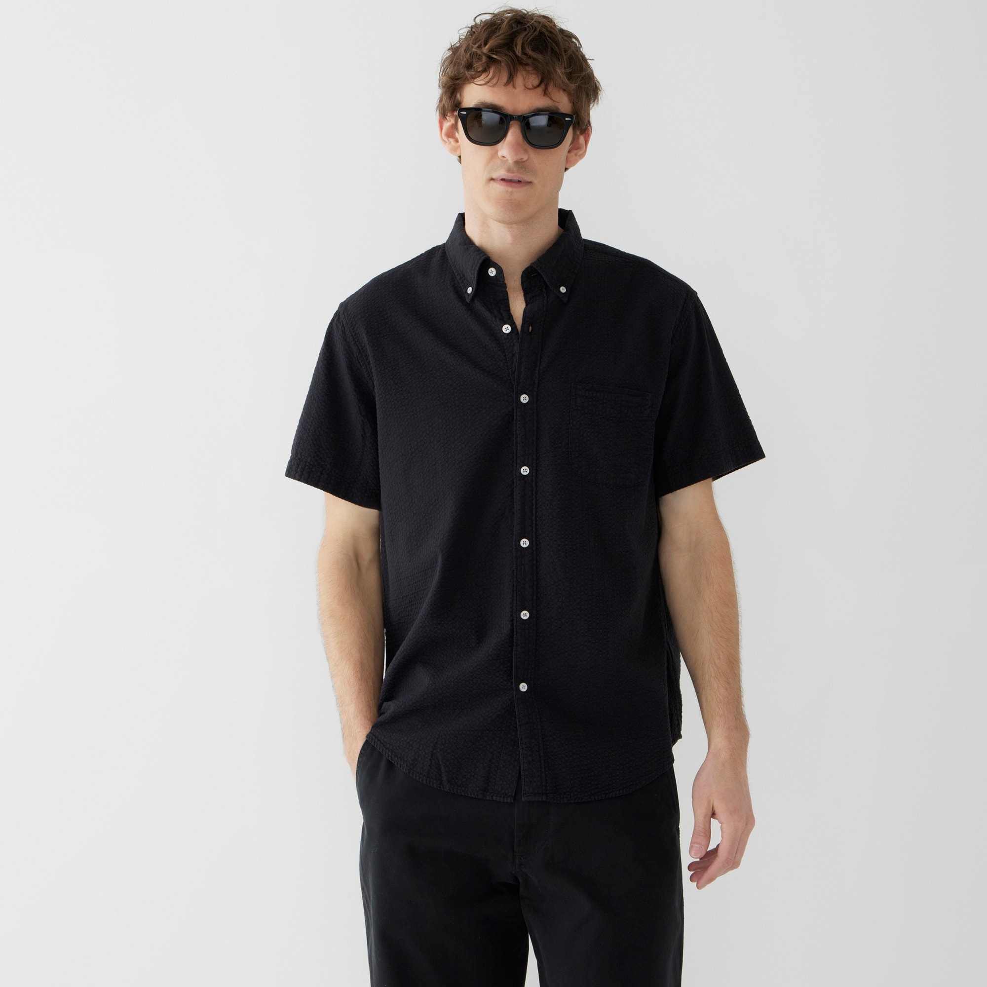Short-sleeve garment-dyed seersucker shirt