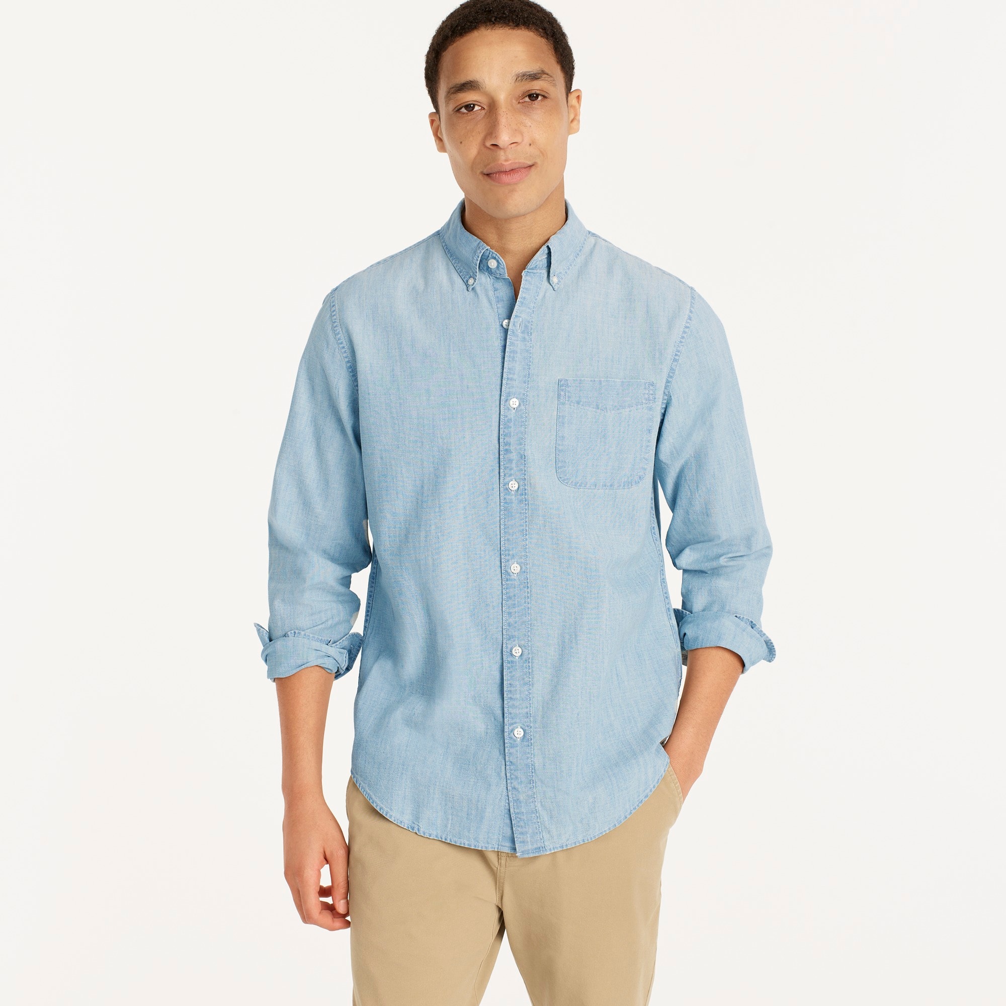 Organic cotton chambray shirt in five-year wash