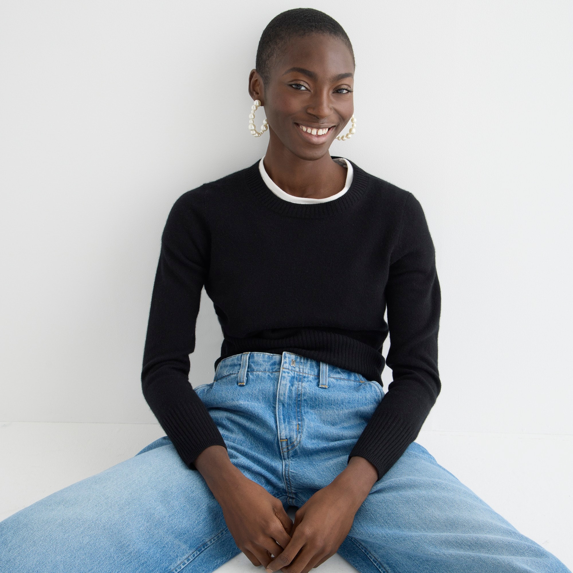 Cropped cashmere crewneck sweater
