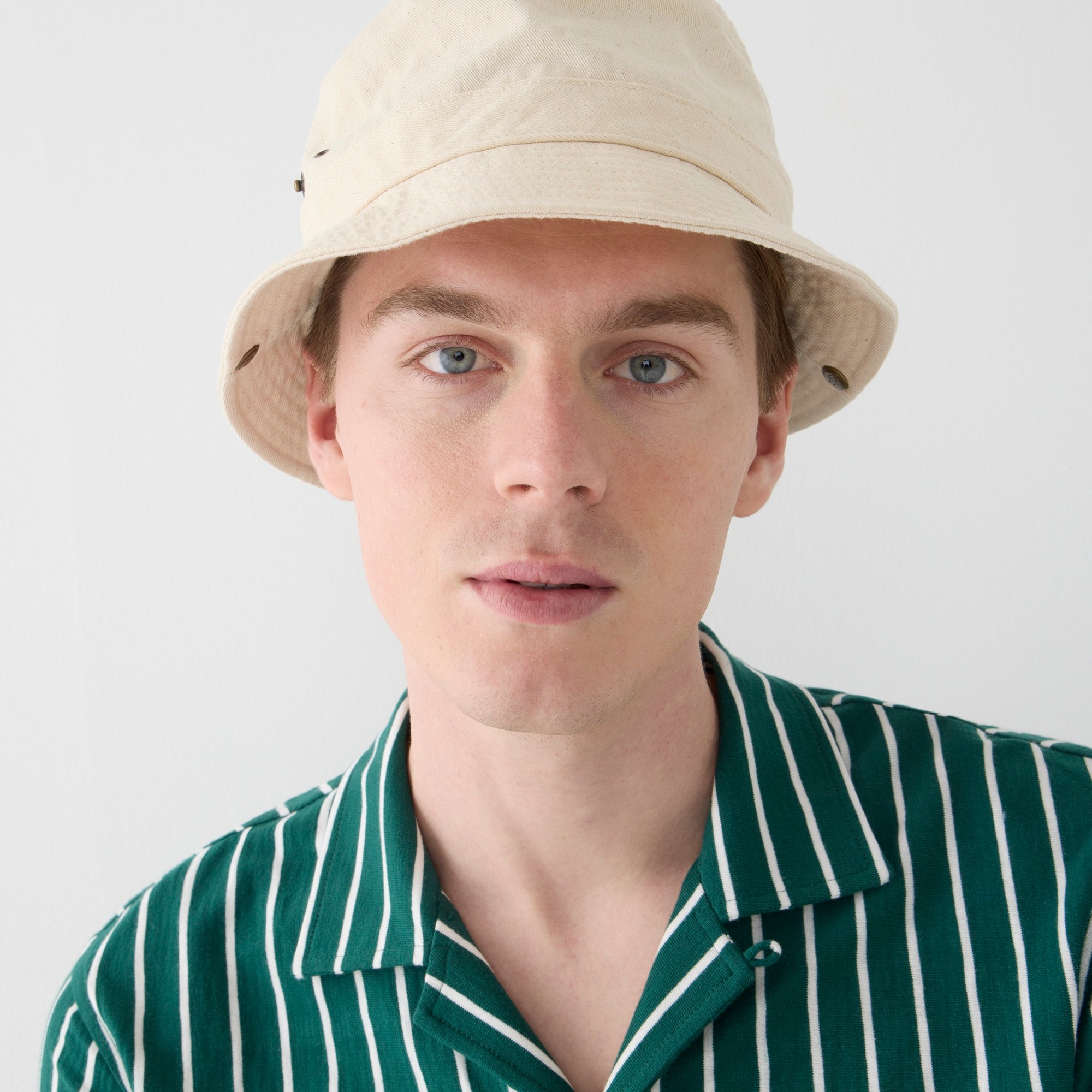 Bucket hat with snaps in cotton poplin