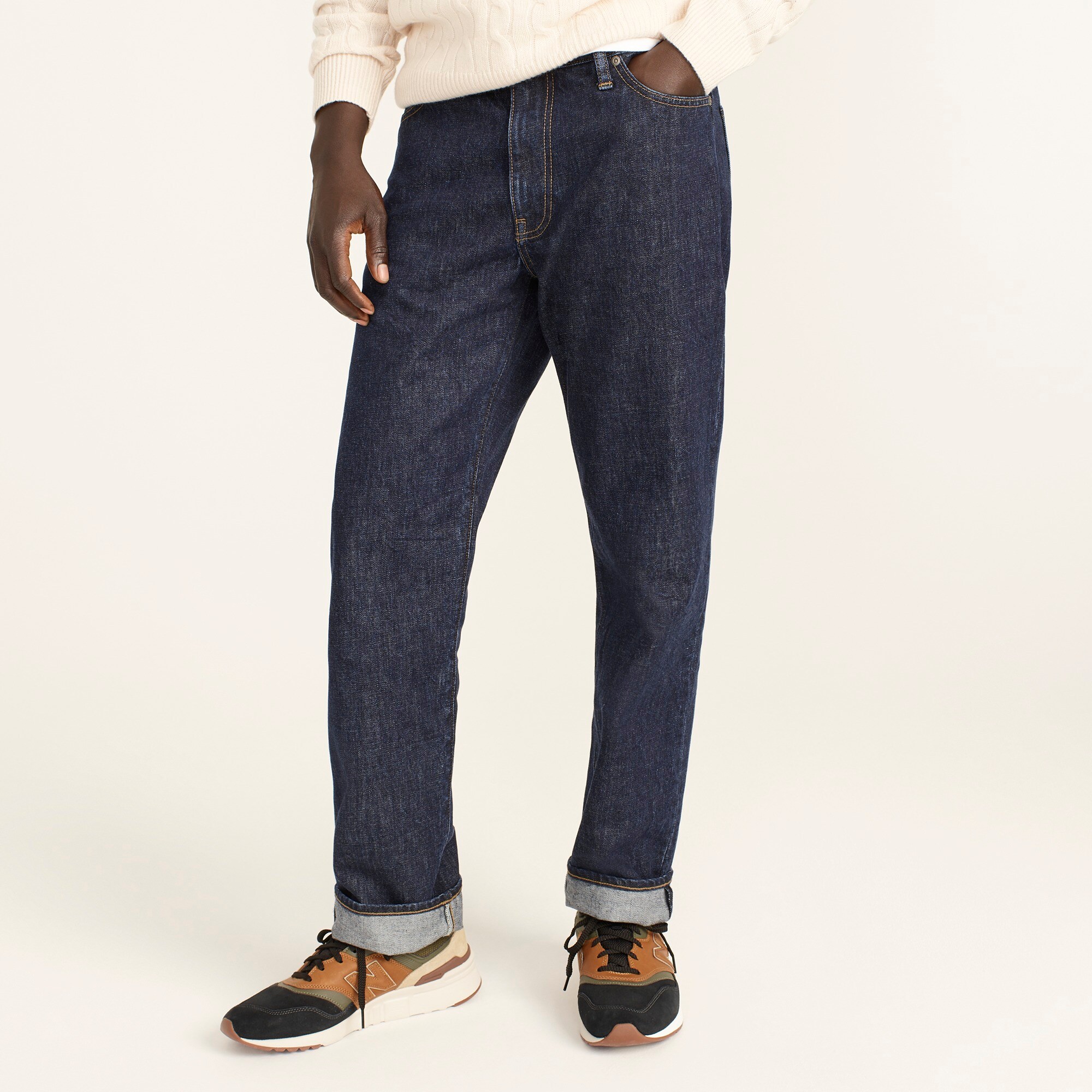 Classic Straight-fit jean in resin wash