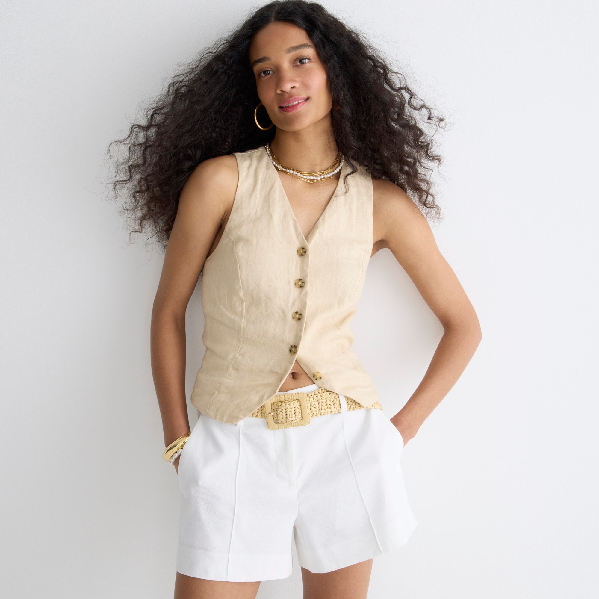 Slim-fit vest in linen