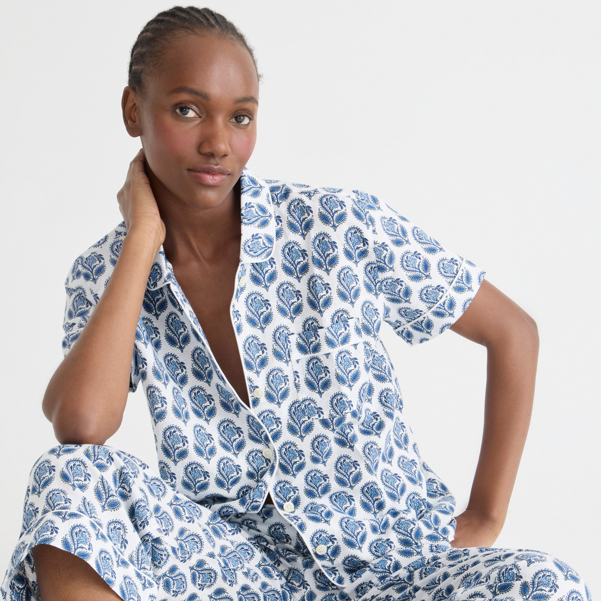 Short-sleeve cotton-linen blend pajama set in bouquet block print