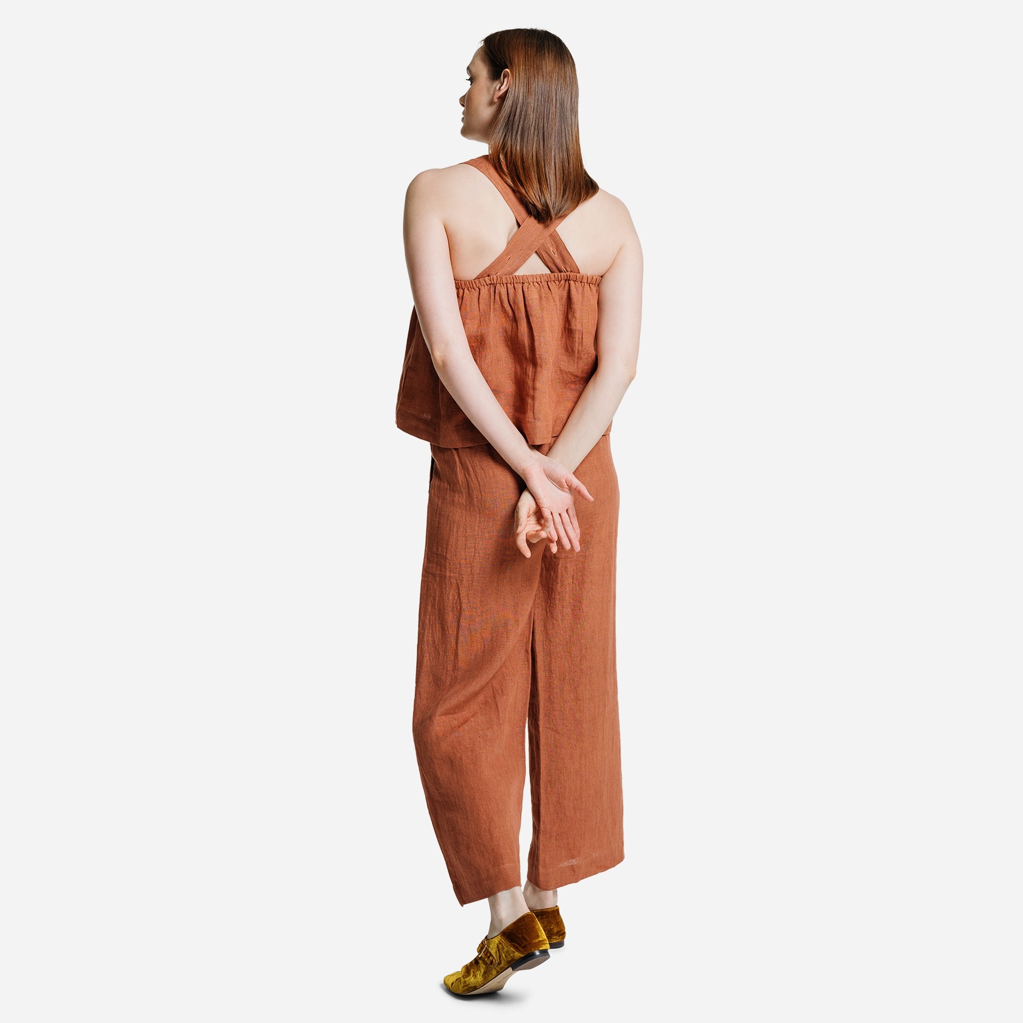 LAUDE the Label Breeze Tank in Amber Brown