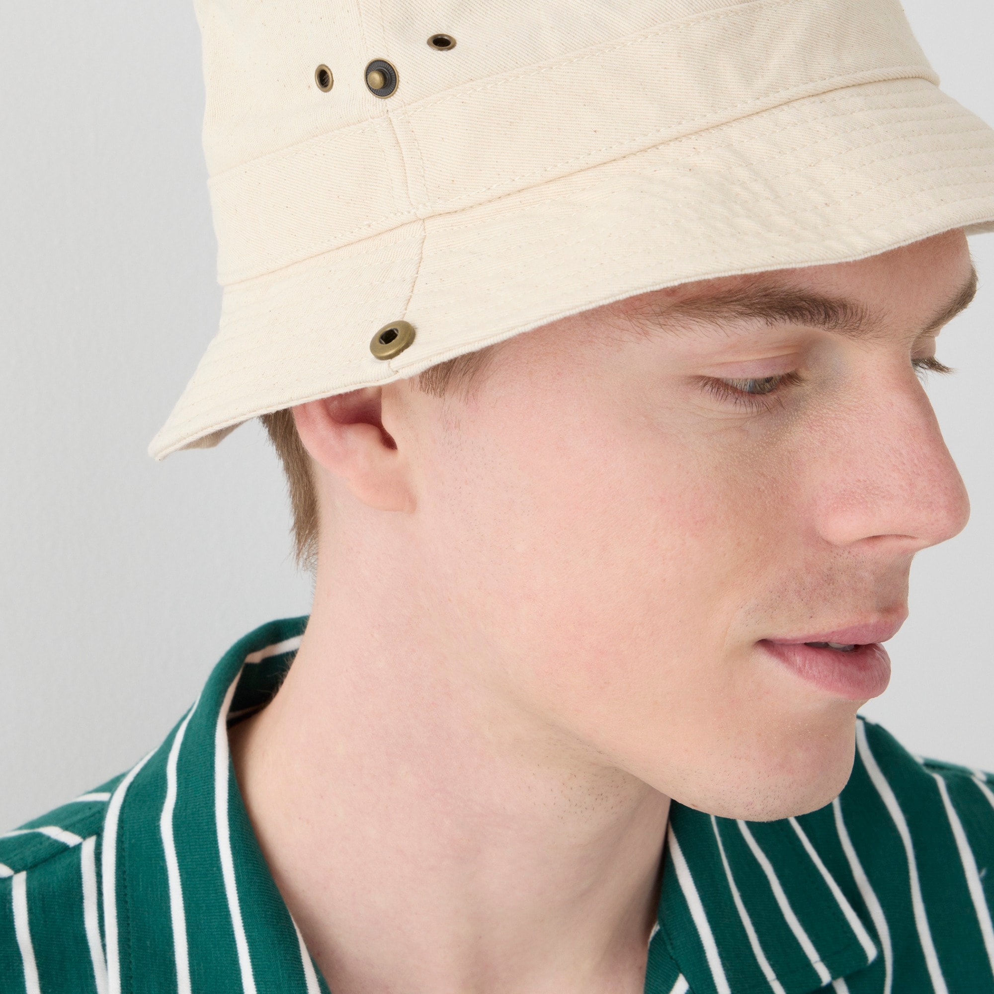 Bucket hat with snaps in cotton poplin