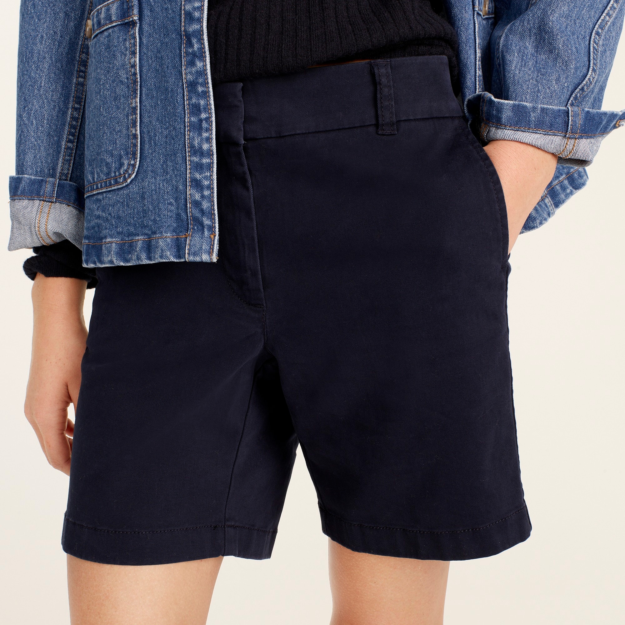 7" stretch chino short