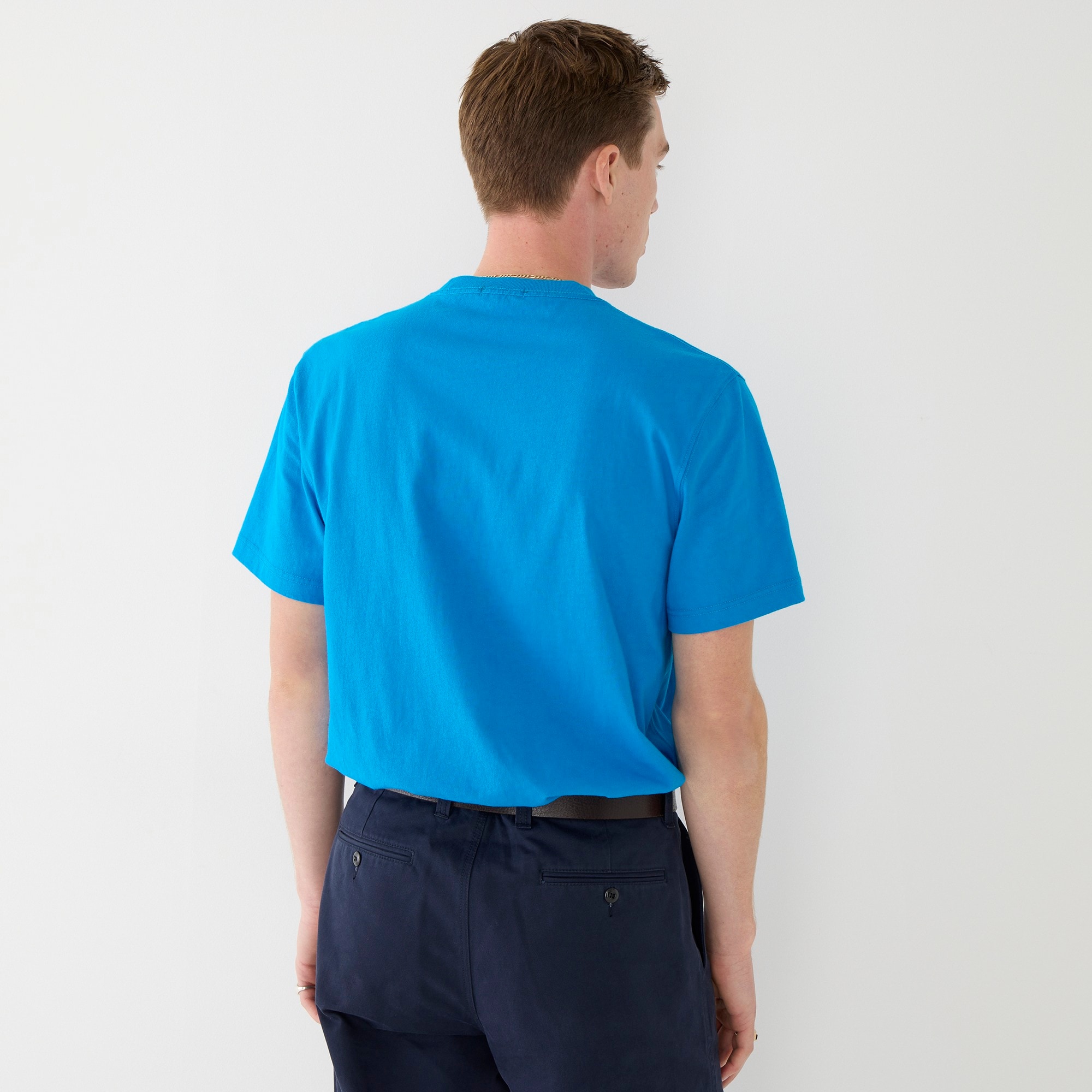 Relaxed premium-weight cotton no-pocket T-shirt