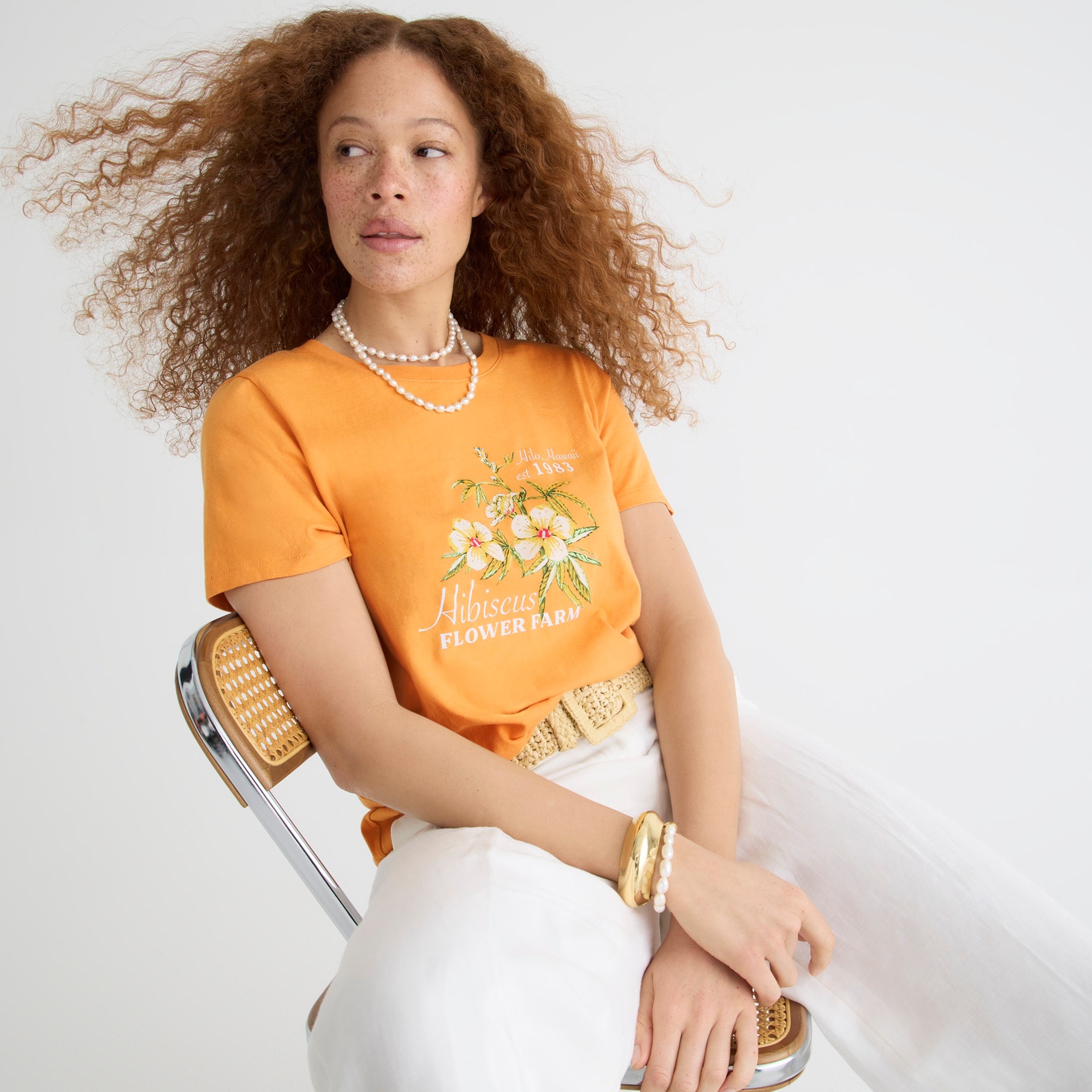 Classic-fit hibiscus graphic T-shirt