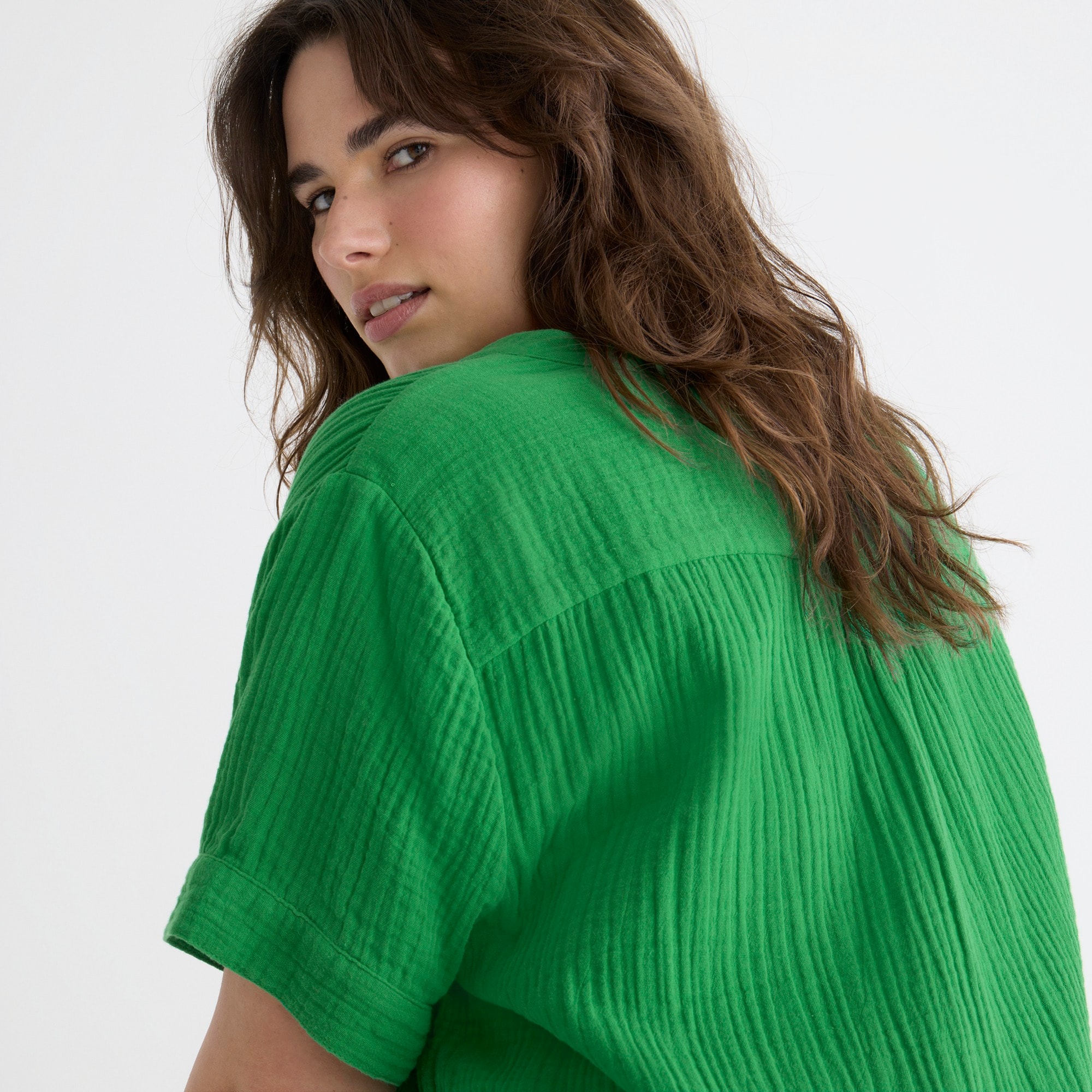 V-neck soft gauze popover