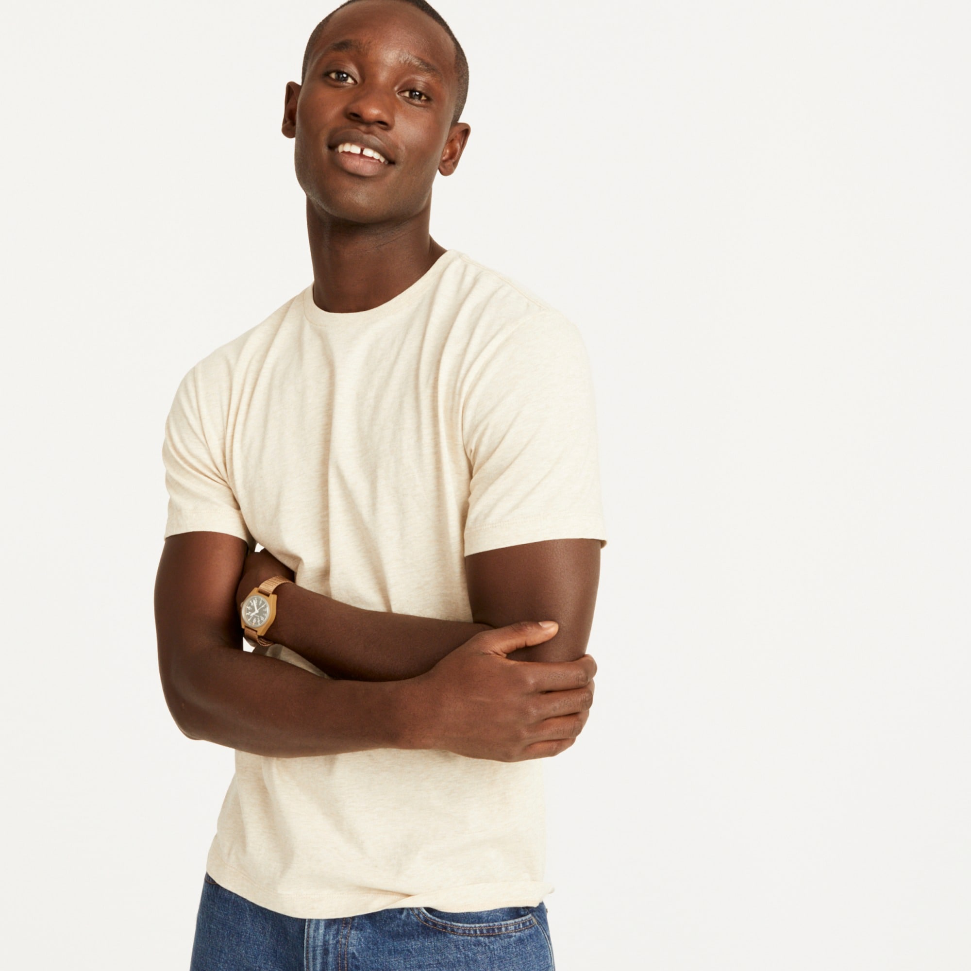 Broken-in short-sleeve T-shirt