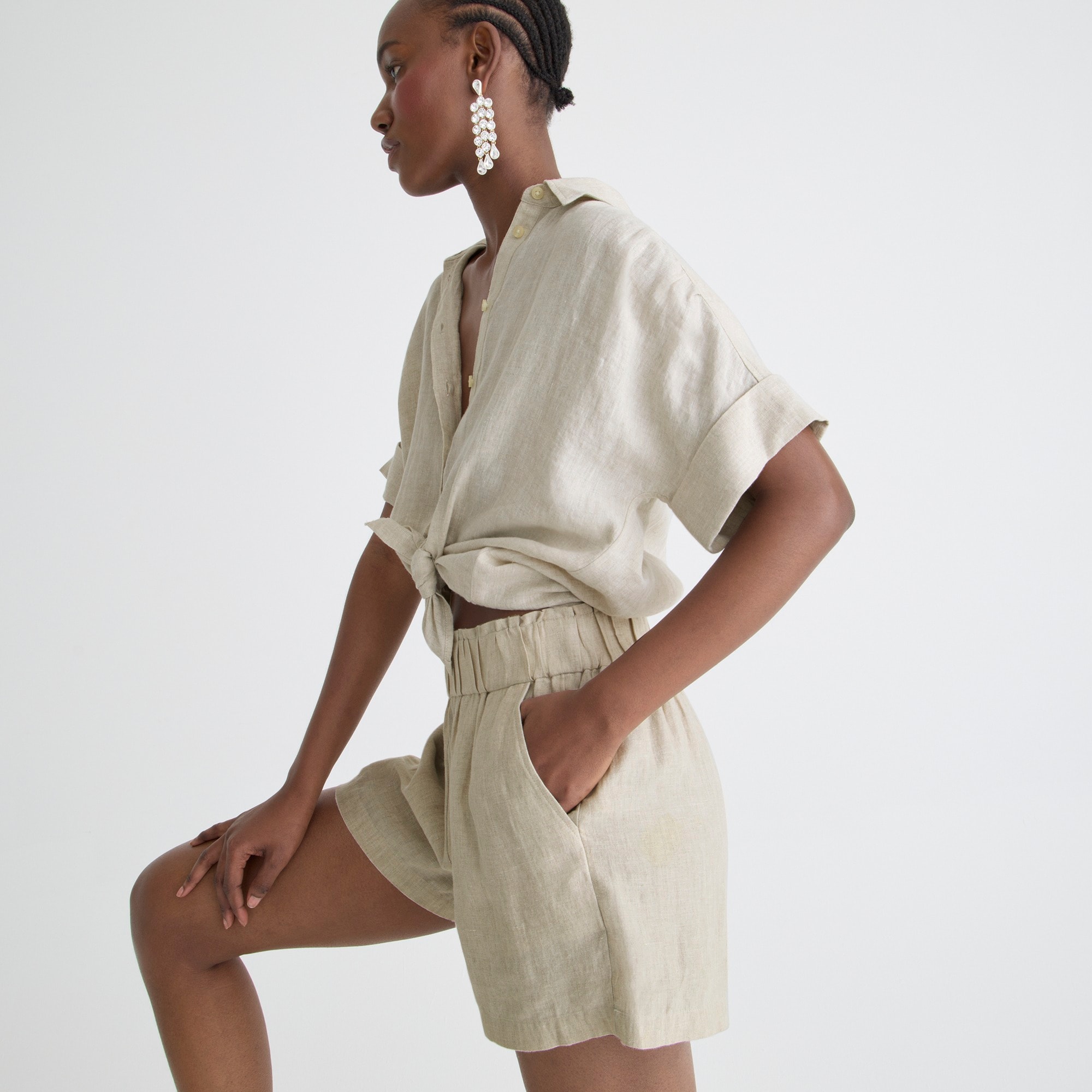 Pull-on linen short